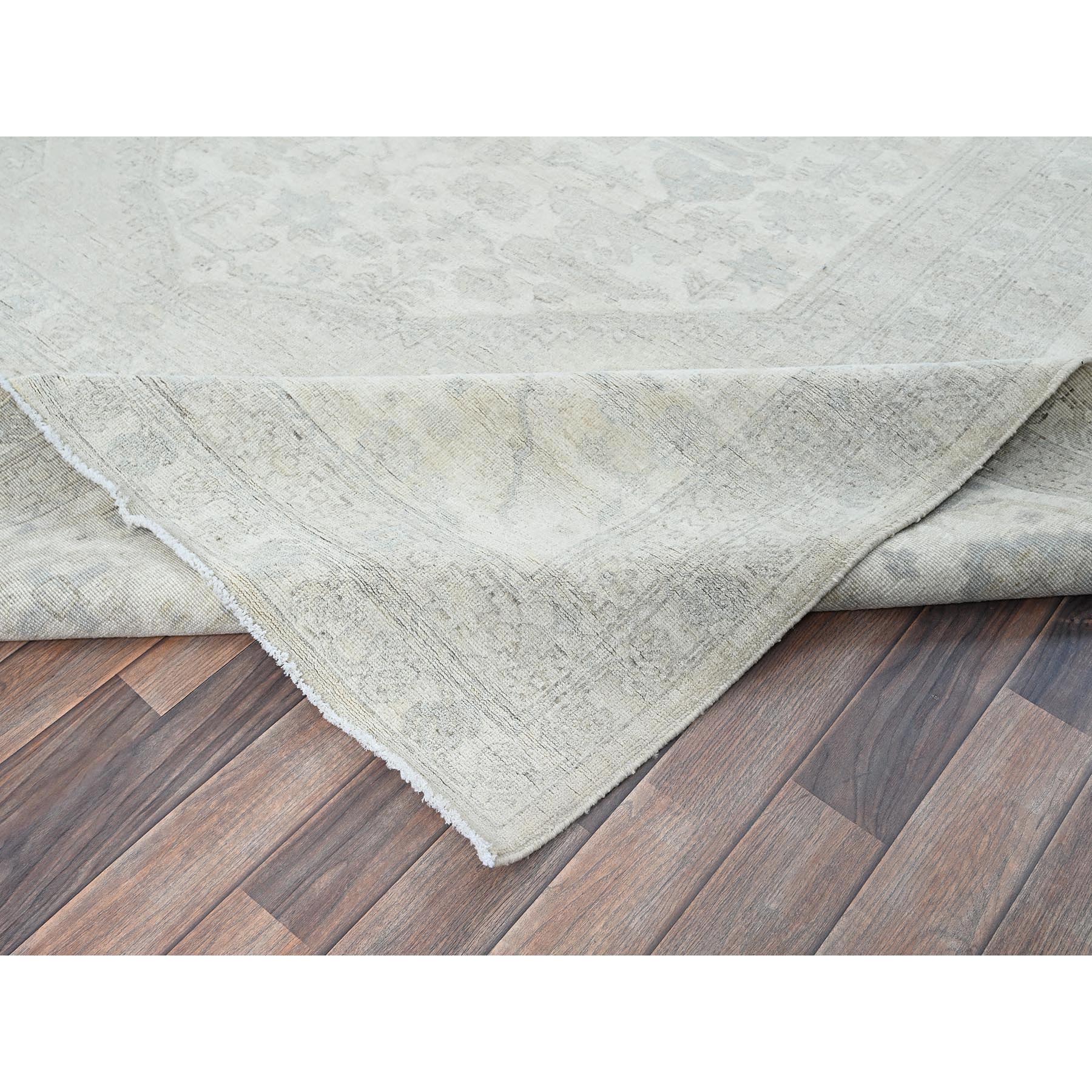 9'x11'10" Pearl White, Washed Out Peshawar with Heriz Design, Densely Woven, 100% Wool, Hand Knotted, Oriental Rug Sh922