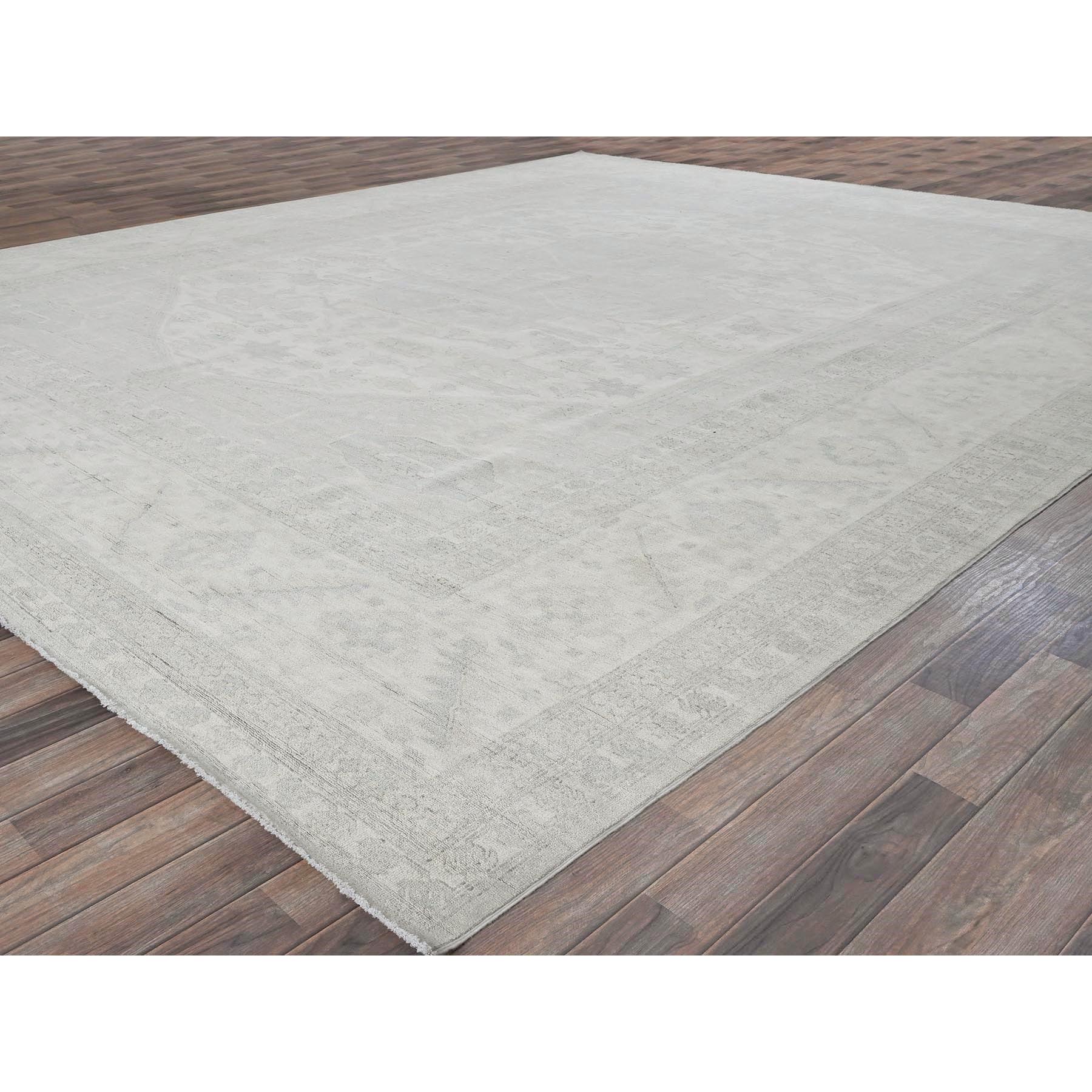 11'10"x14'7" Pearl White, Washed Out Peshawar with Heriz Design, Hand Knotted, Pure Wool, Densely Woven, Oversized, Oriental Rug Sh931