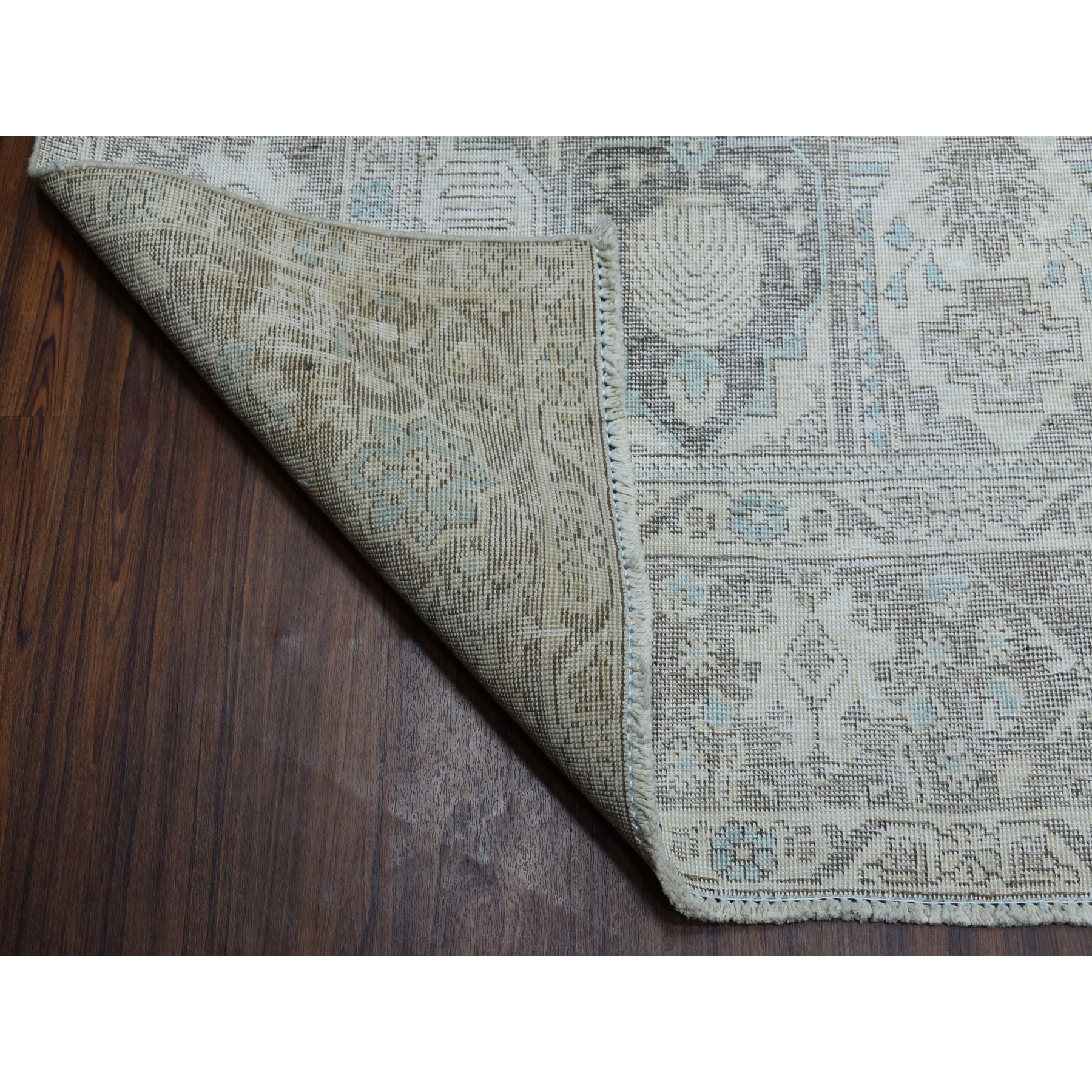 8-x10-8  Ivory Vintage Persian Tabriz Worn Pile Hand Knotted Oriental Rug 