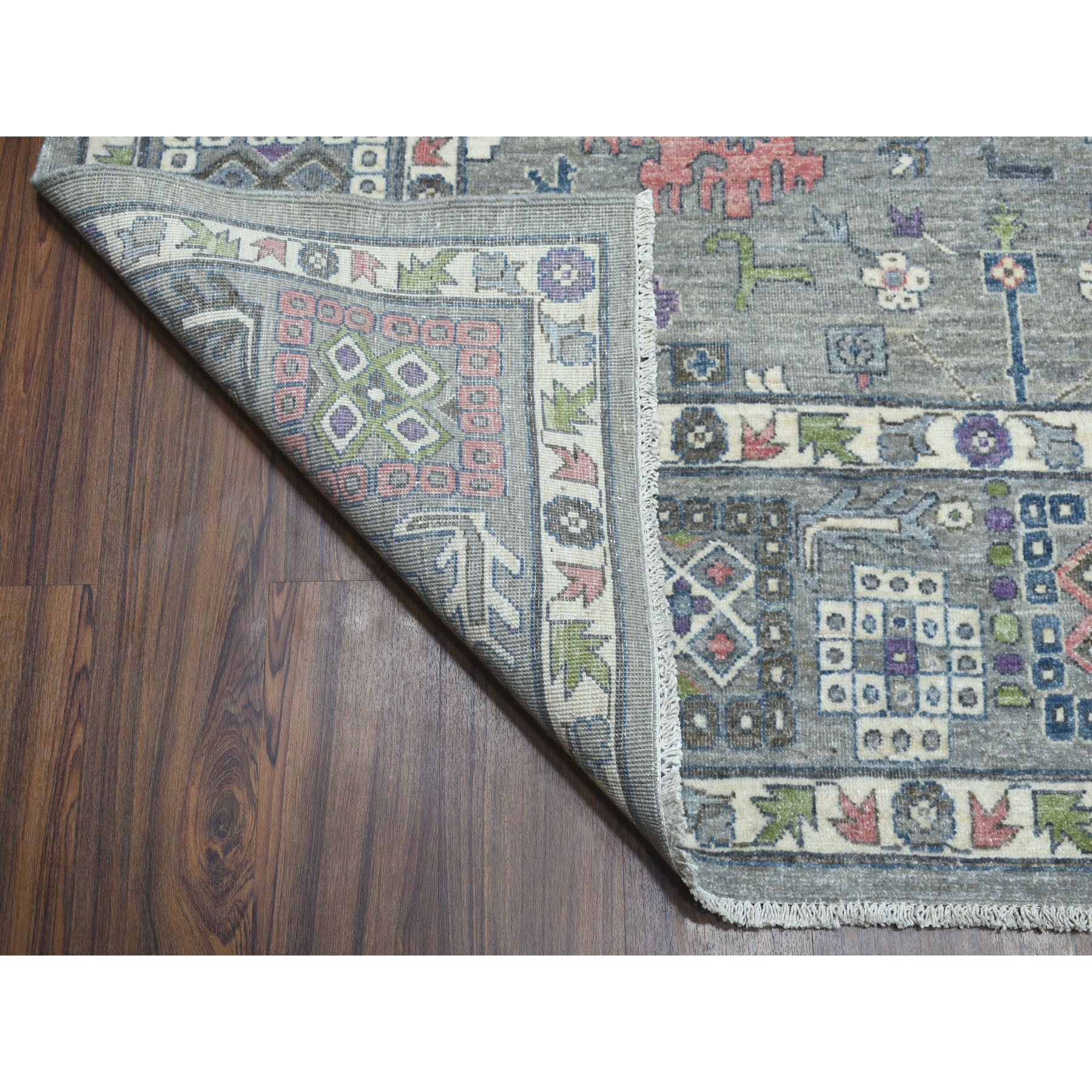 8-x9-8  Gray Peshawar With Pop Of Color Hand Knotted Oriental Rug 