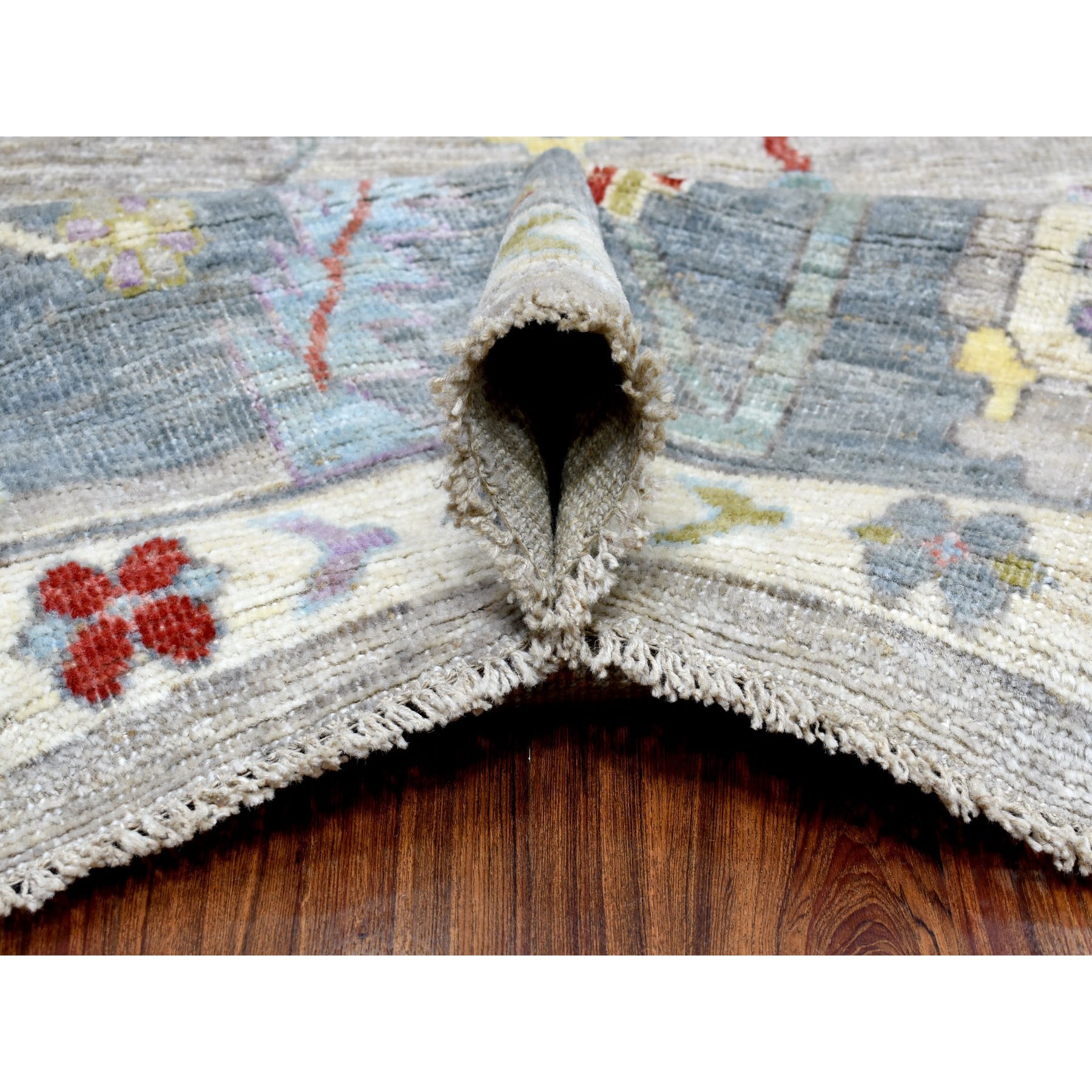 9-x11-8  Gray Angora Oushak With Pop Of Color Soft Velvety wool Hand Knotted Oriental Rug 