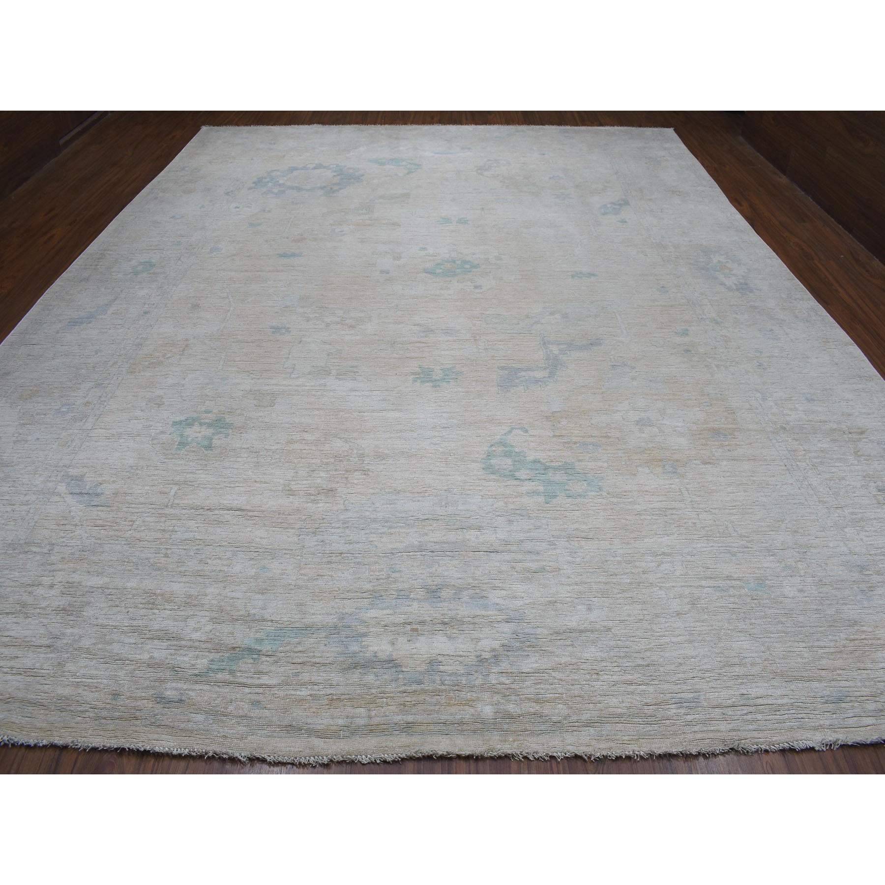 11-9 x15-  Ivory Oversized Angora Oushak With Soft Wool hand Knotted Oriental Rug 