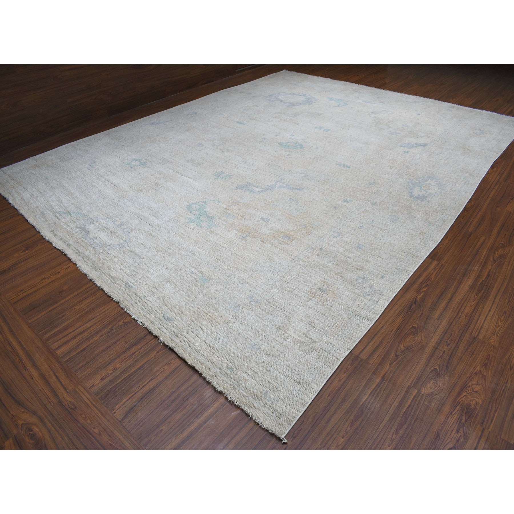 11-9 x15-  Ivory Oversized Angora Oushak With Soft Wool hand Knotted Oriental Rug 