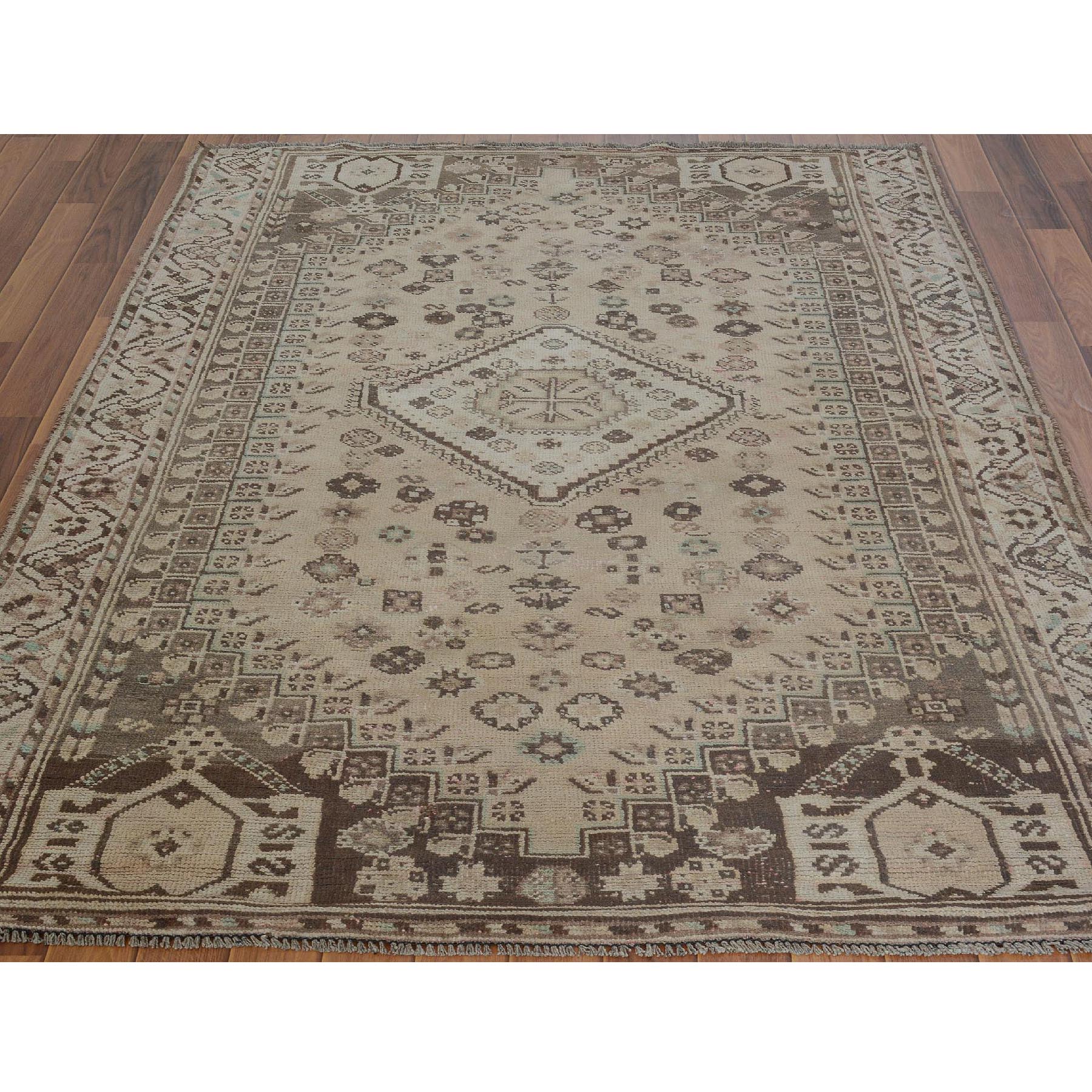 4-10 x6-9  Natural Colors Vintage And Worn Down Persian Shiraz Pure Wool Hand Knotted Oriental Rug 