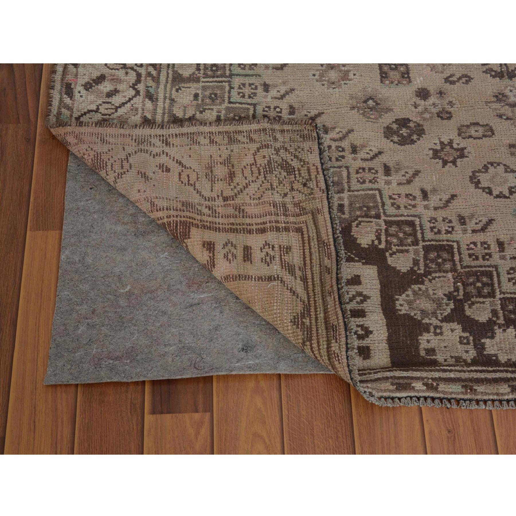 4-10 x6-9  Natural Colors Vintage And Worn Down Persian Shiraz Pure Wool Hand Knotted Oriental Rug 