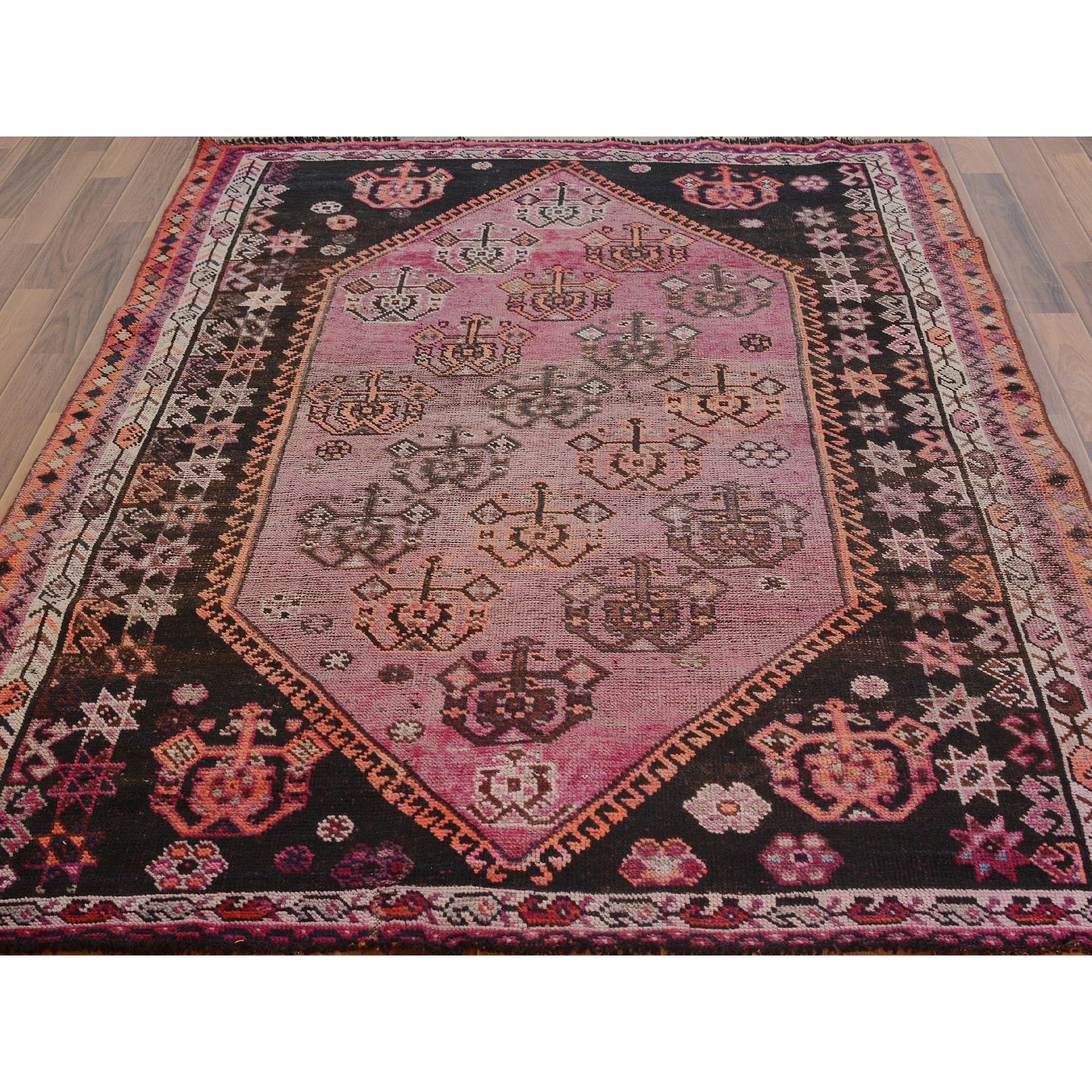 5-x7-3  Red Old And Worn Down Persian Shiraz Hand Knotted Oriental Rug 