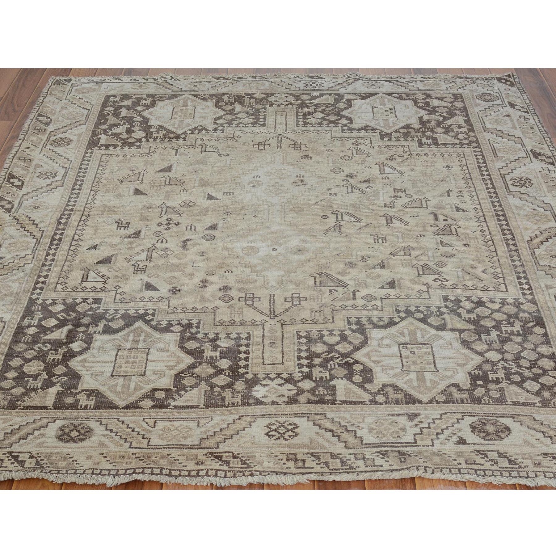 5-5 x6-9  Beige Old And Worn Down Persian Qashqai Pure Wool Hand Knotted Oriental Rug 