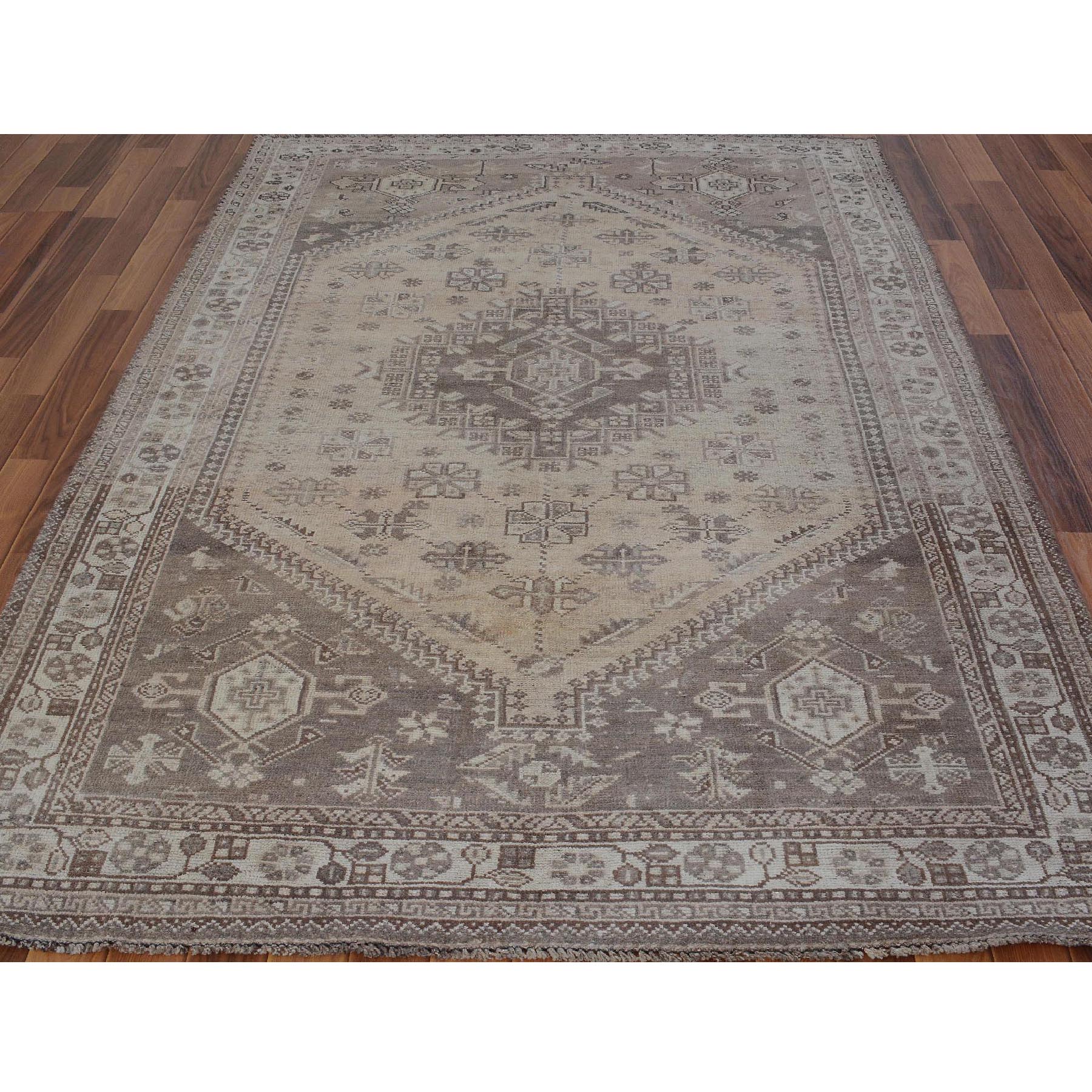 5-4 x8-1  Beige Worn Down And Old Persian Qashqai Pure Wool Hand Knotted Oriental Rug 