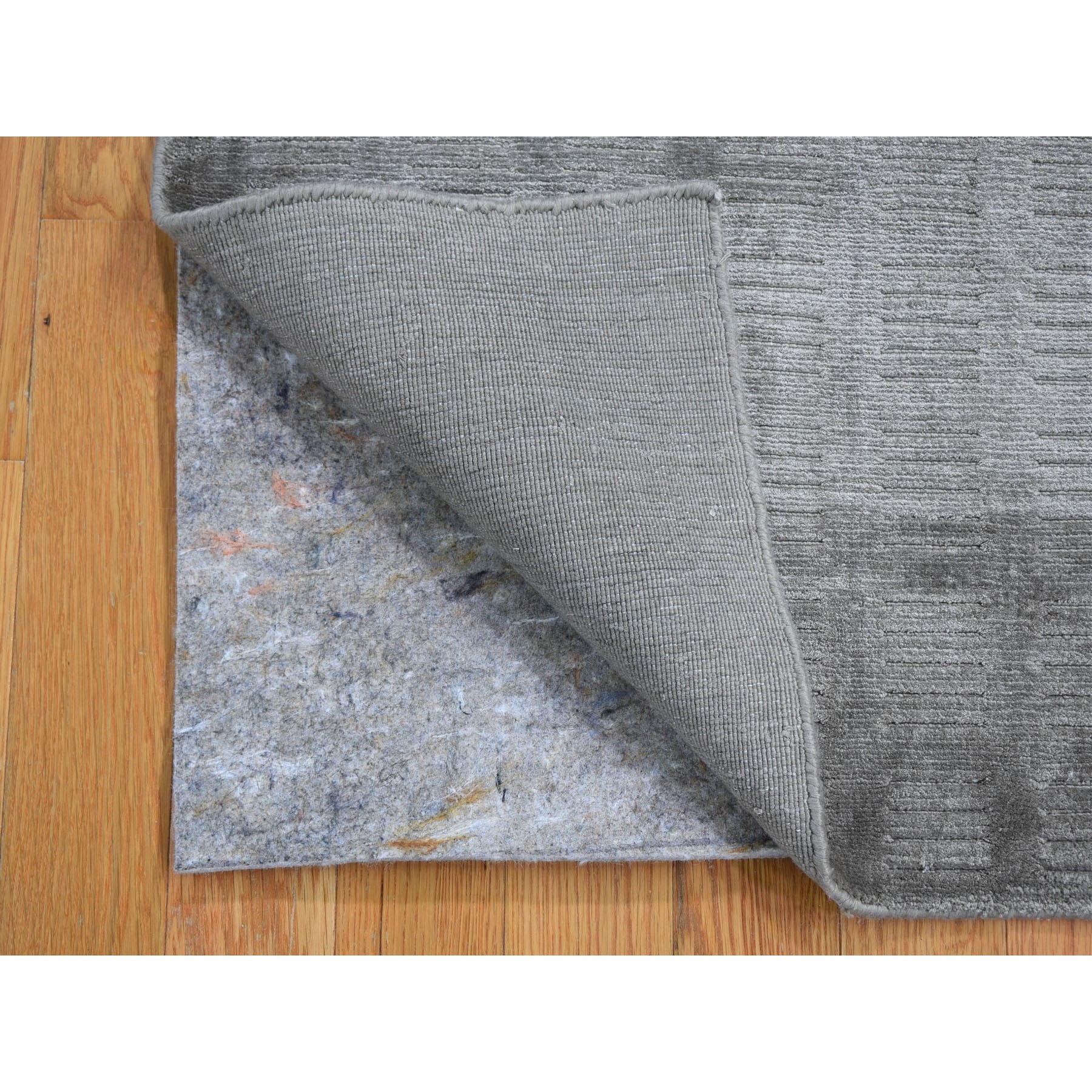 2'x3' Bamboo Silk Modern Tone on Tone Hand Loomed Oriental Rug Sh59135