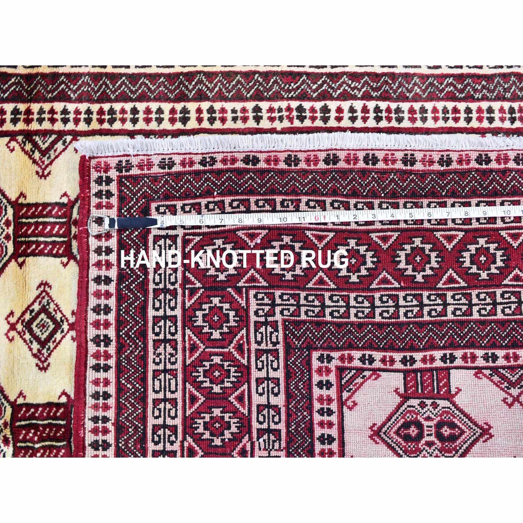 traditional Wool Hand-Knotted Area Rug 4'6
