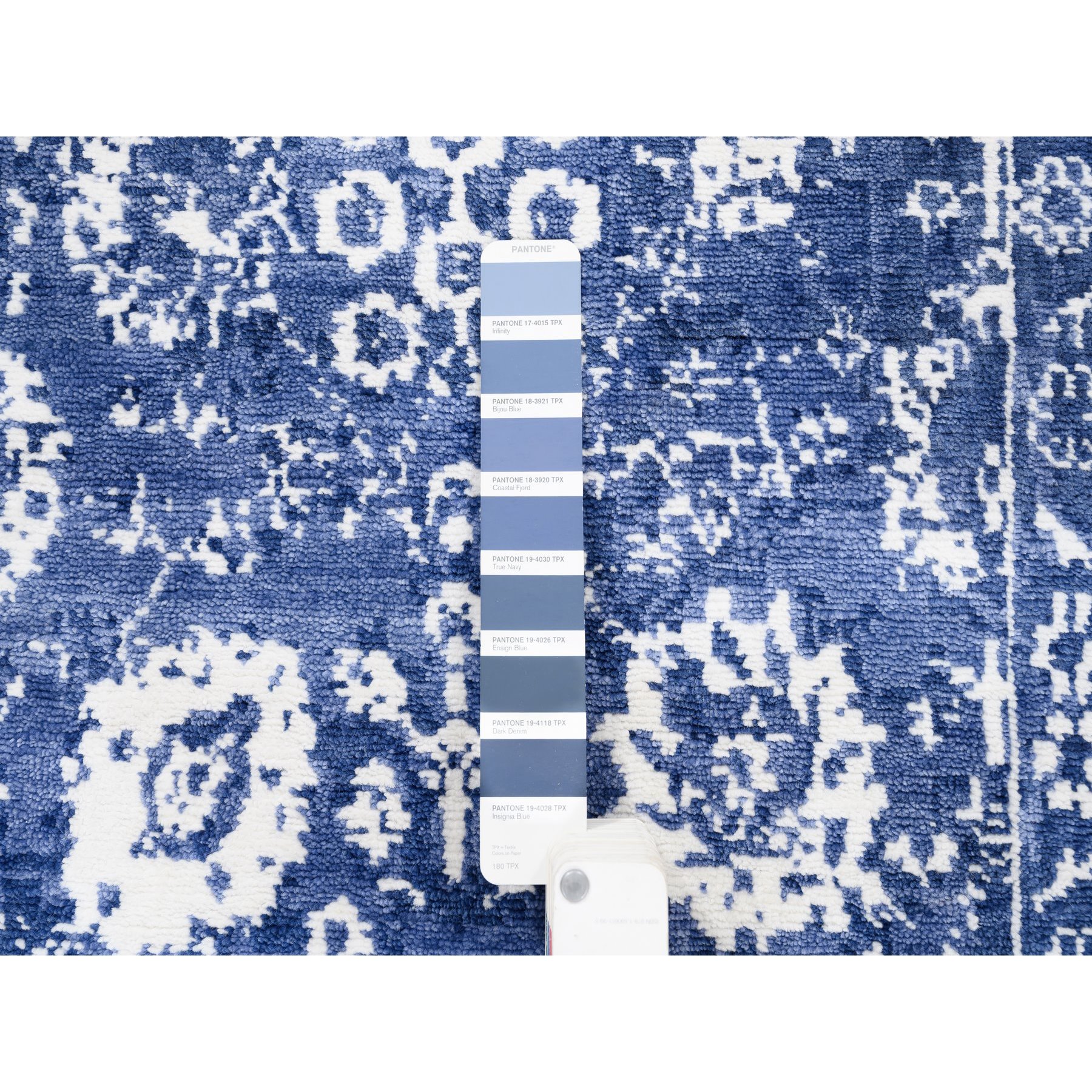 Transitional Hand Knotted Blue 1125914 Rug