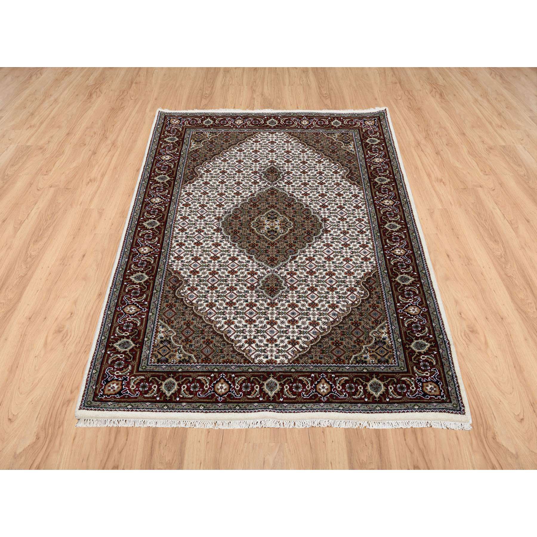 4'x6'1" Ivory Hand Knotted Tabriz Mahi with Fish Medallion Design Natural Wool ad Silk 175 KPSI Oriental Rug Sh64122