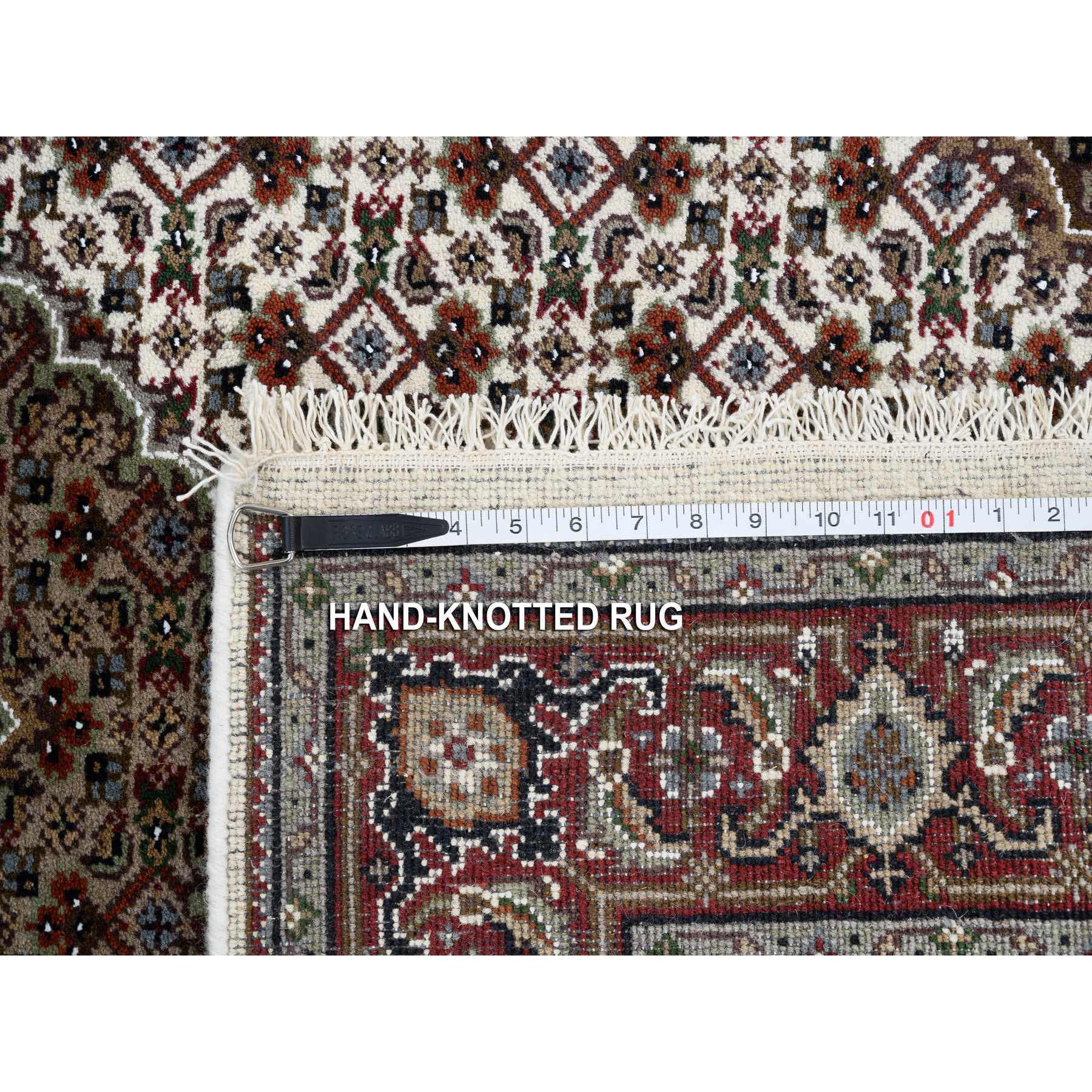 4'x6'1" Ivory Hand Knotted Tabriz Mahi with Fish Medallion Design Natural Wool ad Silk 175 KPSI Oriental Rug Sh64122