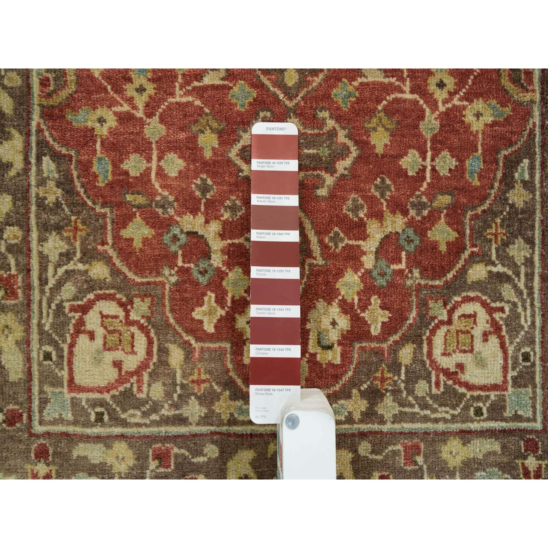  Wool Hand-Knotted Area Rug 2'6