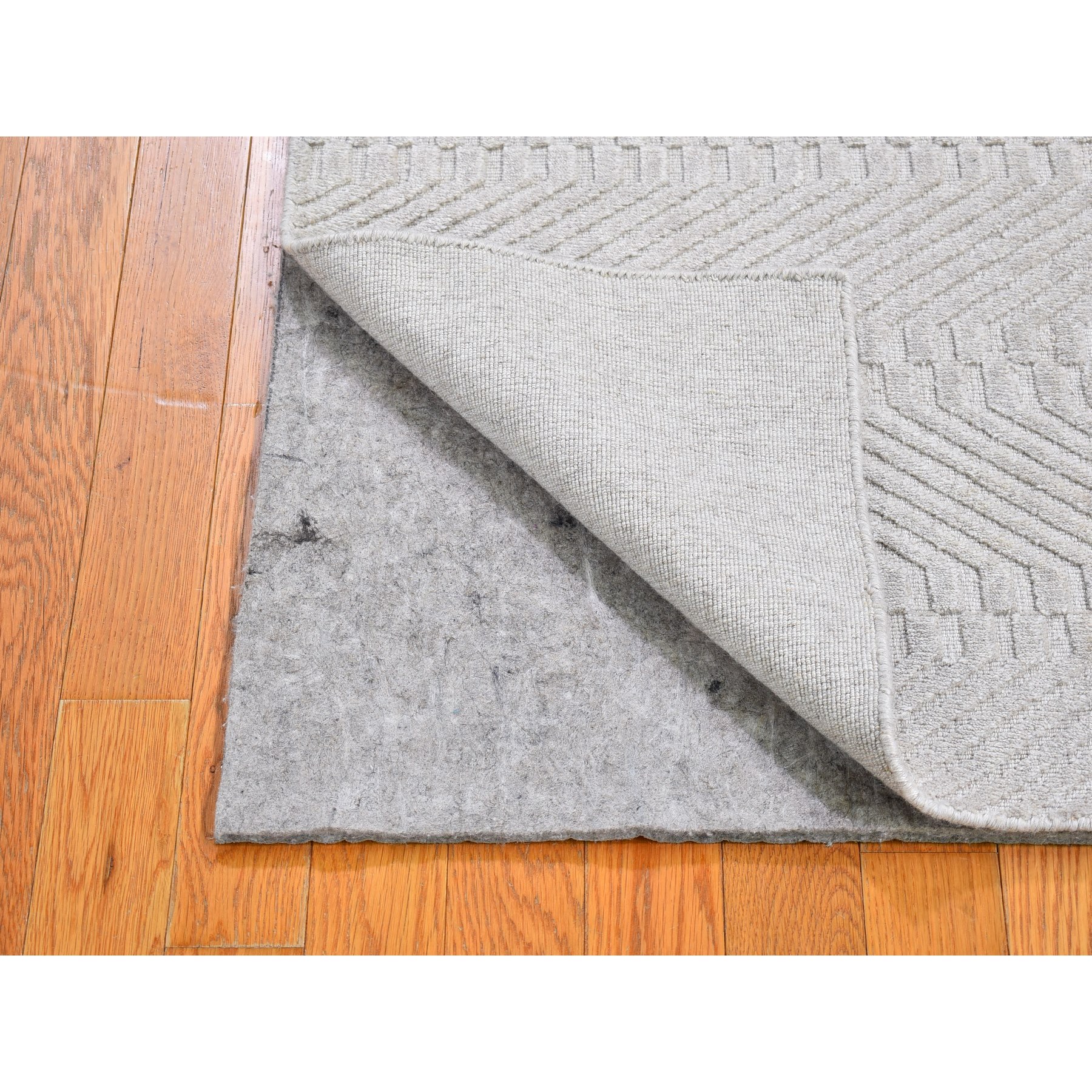 2'1"x3'1" Ivory Tone on Tone Hand Loomed Repetitive Squared Design Mat Wool and Silk Oriental Rug Sh66147