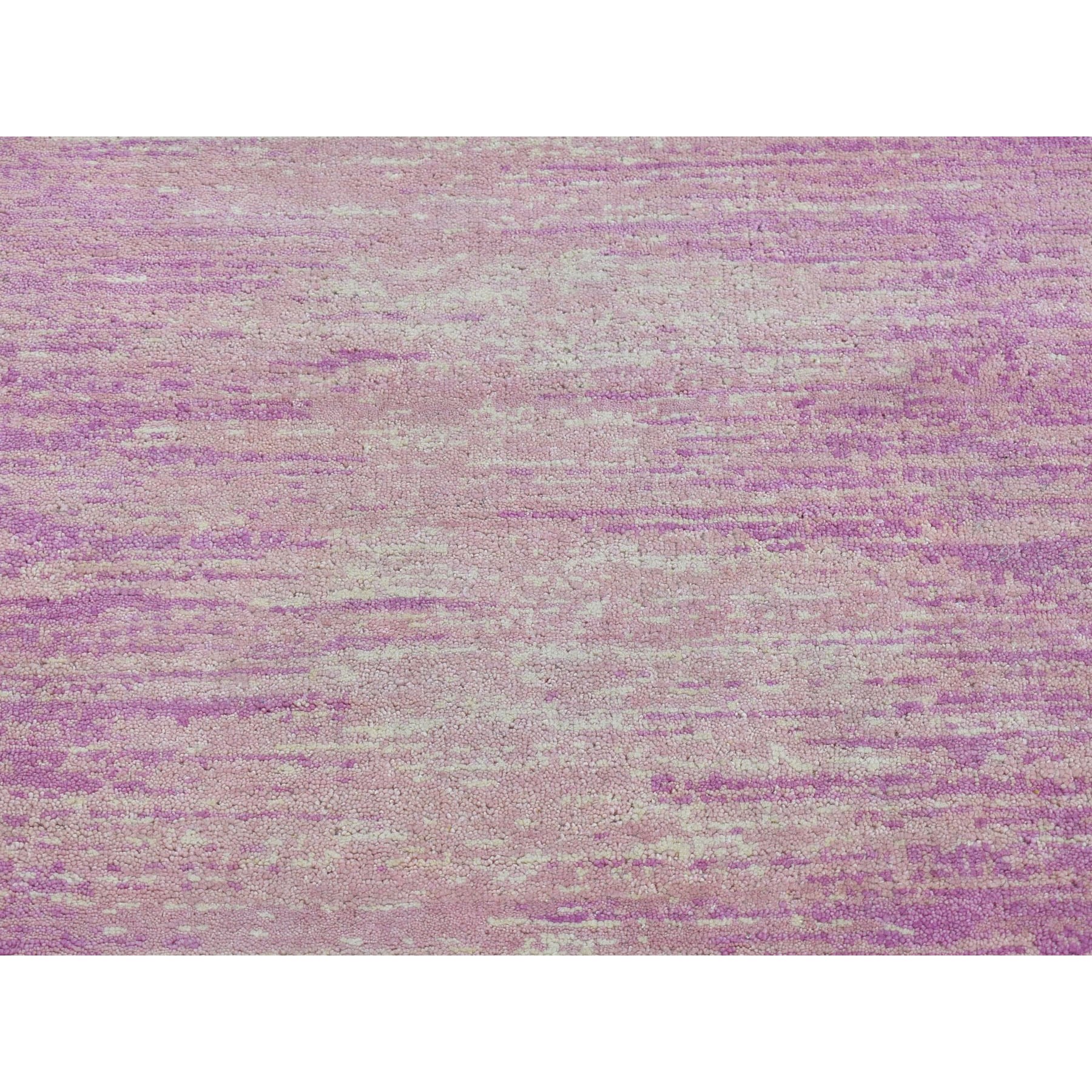 3'1"x5'5" Hand Knotted Pink Thick and Plush Organic Wool Only Horizontal Ombre Design Oriental Rug Sh66762