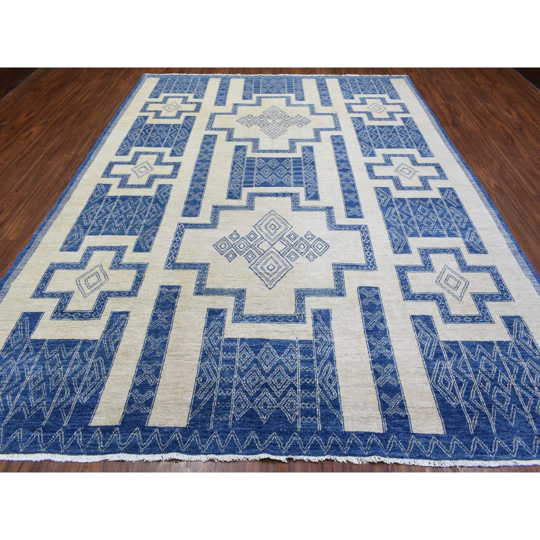 8'10"x11'8" Ivory with Denim Blue, Hand Knotted Fine Peshawar with Intricate, Geometric, Motifs, Densely Woven Soft Organic Wool, Oriental Rug Sh72720