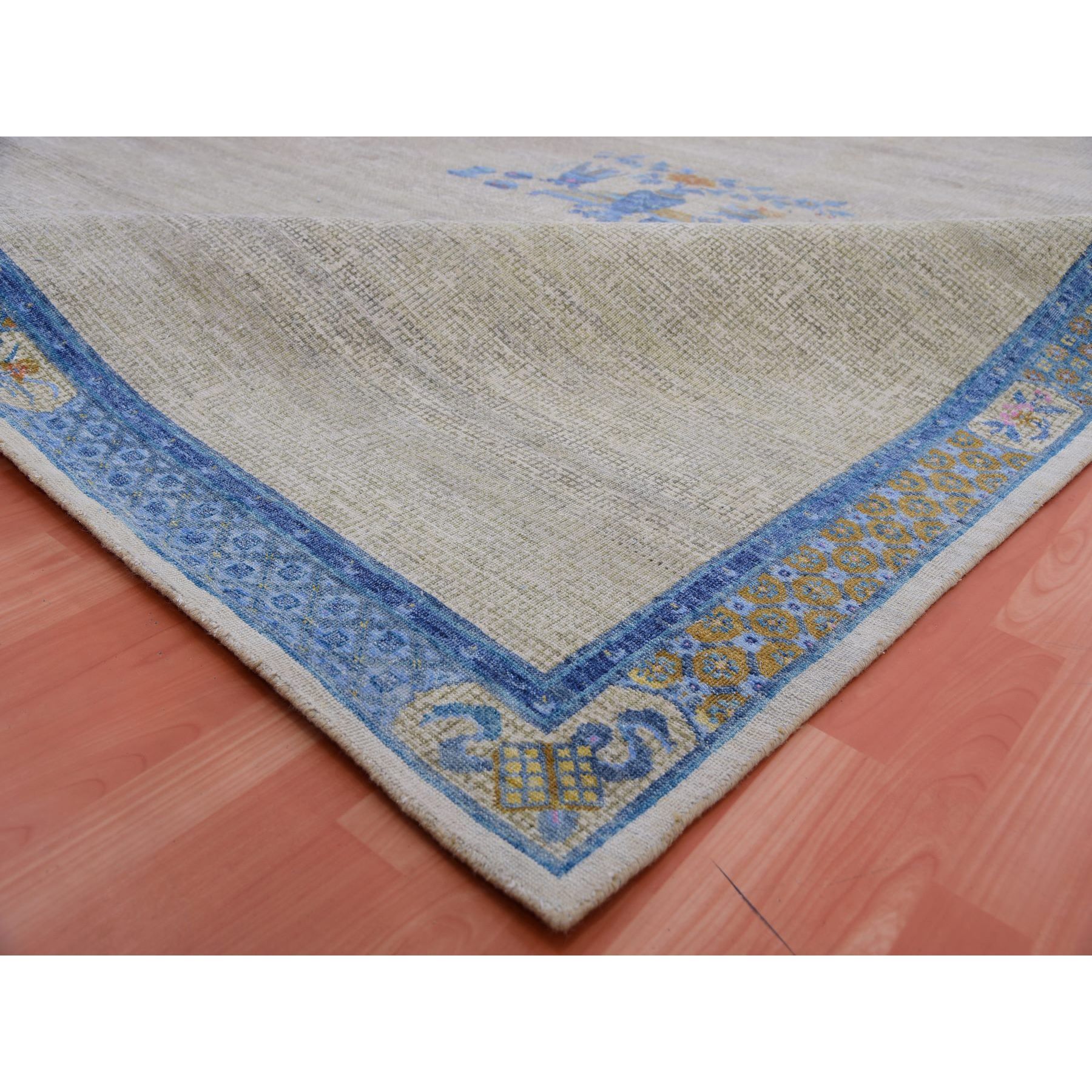 9'1"x12'1" Ash Gray, Antique Chinese Inspired,  Open Field with Flower Bouquet, Ming Dynasty,100% Wool, Hand Knotted Oriental Rug Sh75409