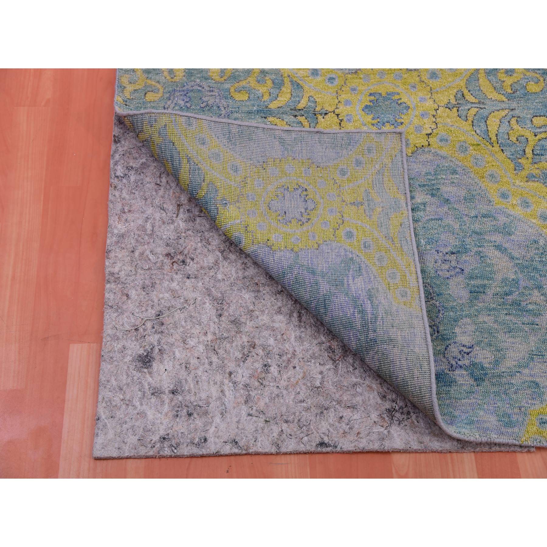 9'x12'2" Grotto Blue with Avocado Green, Trellis Neo Classic European Design with Flower Bouquet and Rosettes,100% Wool, Hand Knotted Oriental Rug Sh75410