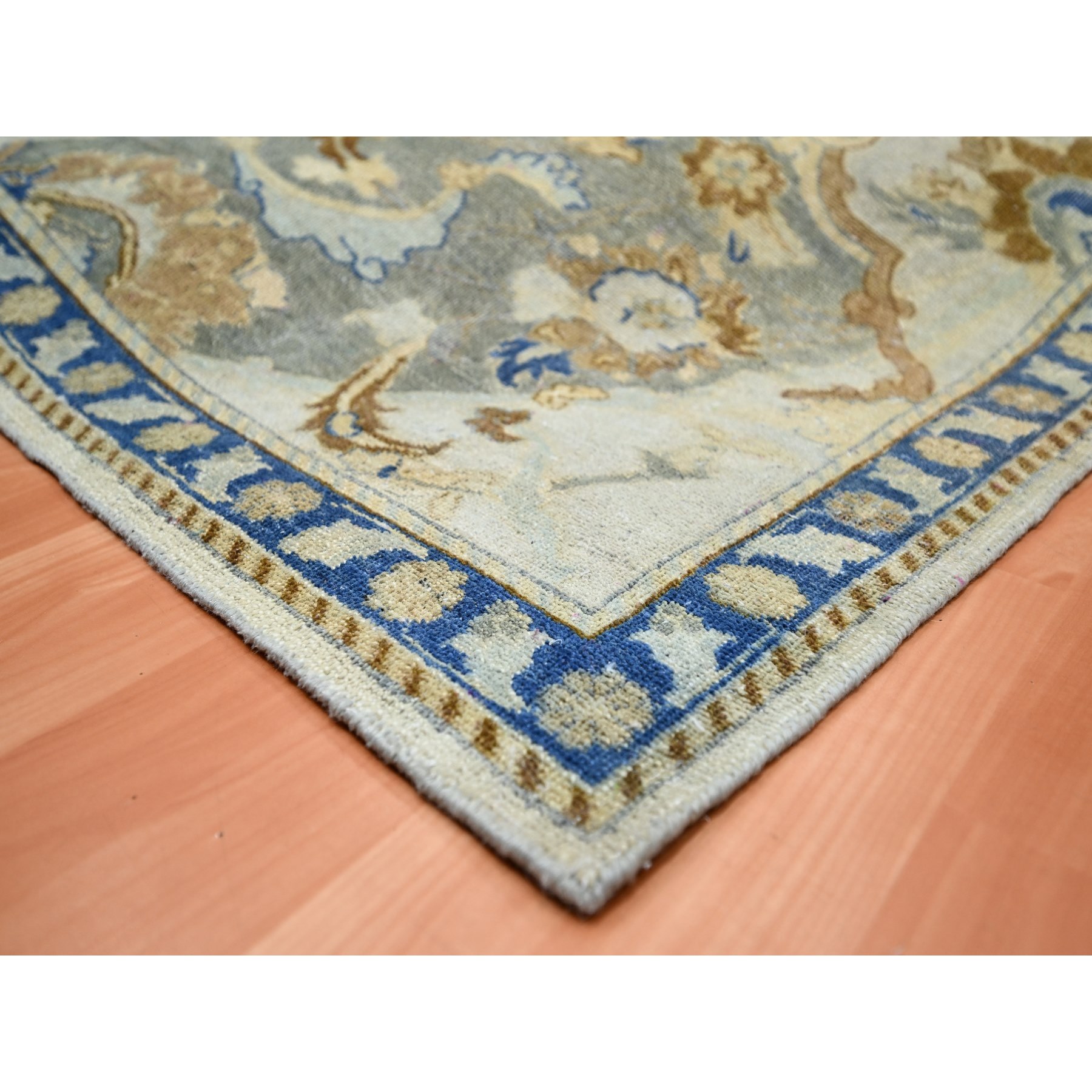8'1"x10'2" Snow Ivory, Polonaise Czartoryski with Persian Isphahan Inspired Design Distinct Abrash, Hand Knotted, Zero Pile 100% Wool, Oriental Rug Sh75472