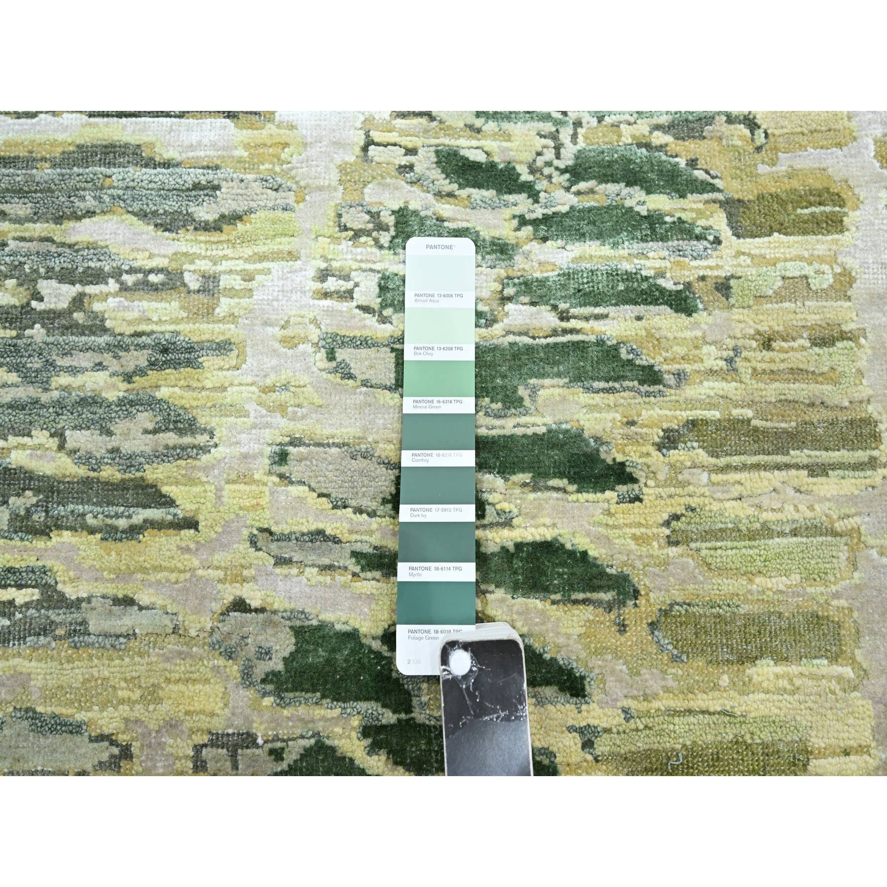6'1"x9'3" Shades of Green, Crocodile Safari Design, 100% Silk, Hand Knotted, Soft Pile, Oriental Rug Sh75476