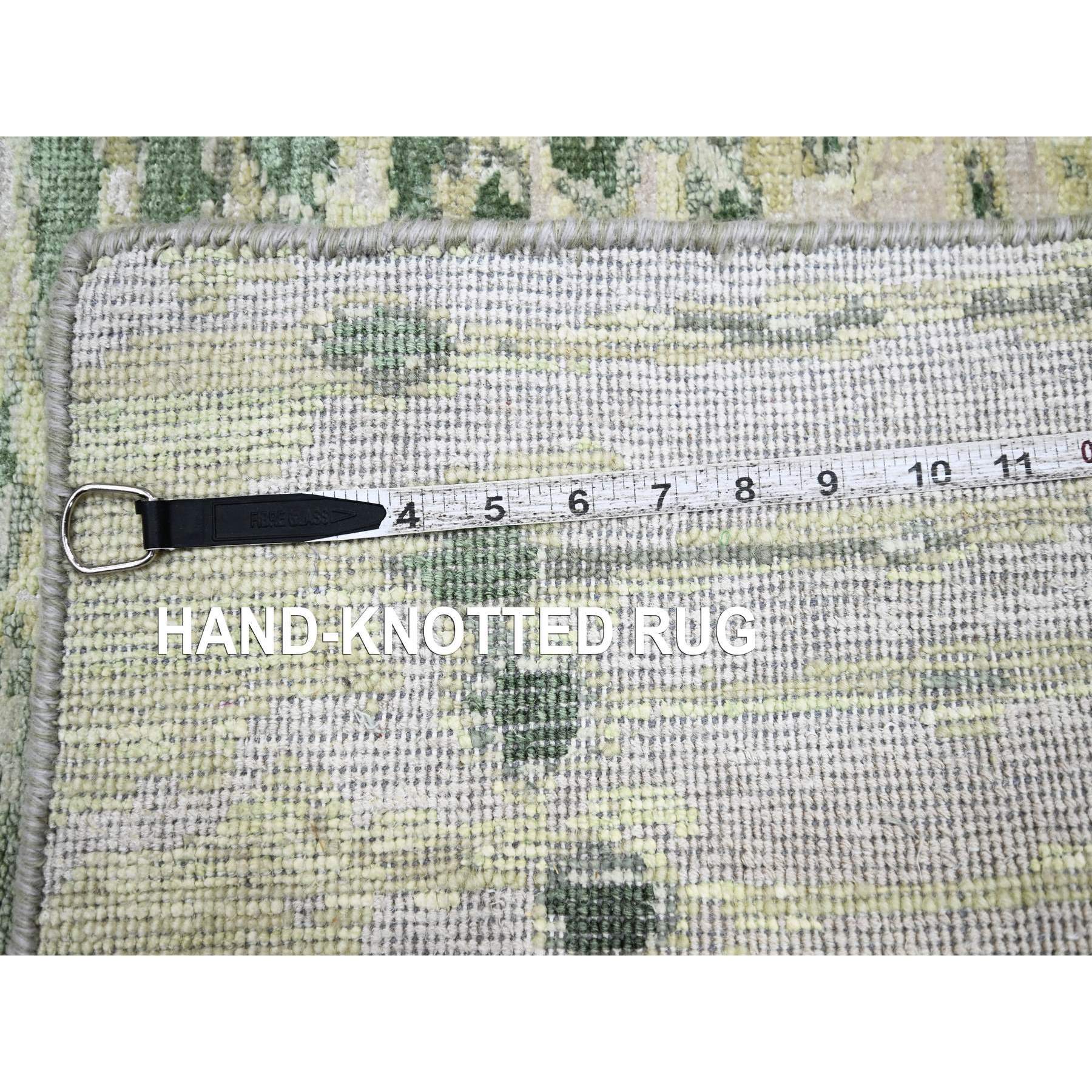 2'1"x3' Vineyard Green, Crocodile Safari Design, 100% Silk, Hand Knotted, Mat, Oriental Rug Sh75481