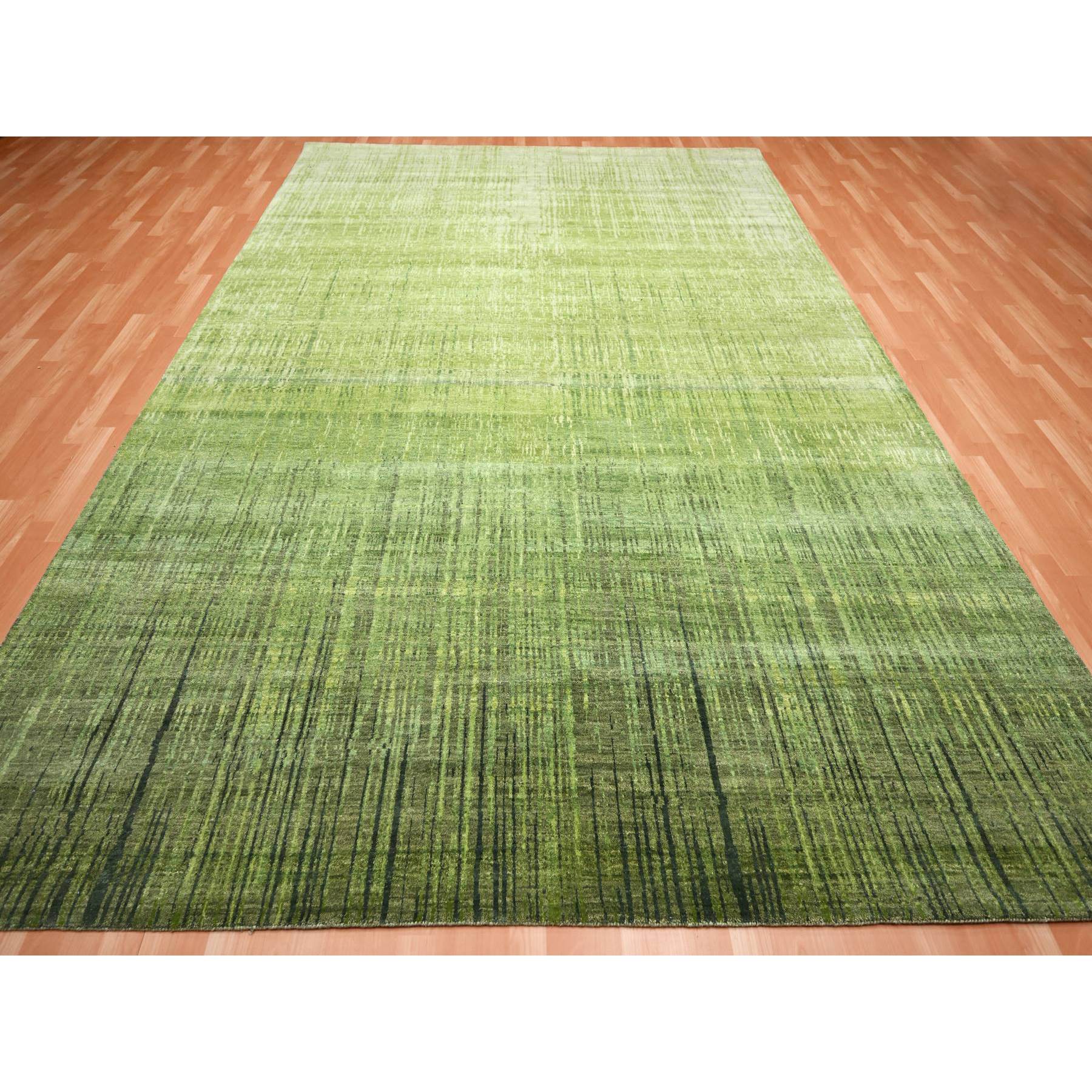 9'x12'3" Moss Green, Vertical Ombre Design, Hand Knotted, Soft and Vibrant Wool, Oriental Rug Sh75482