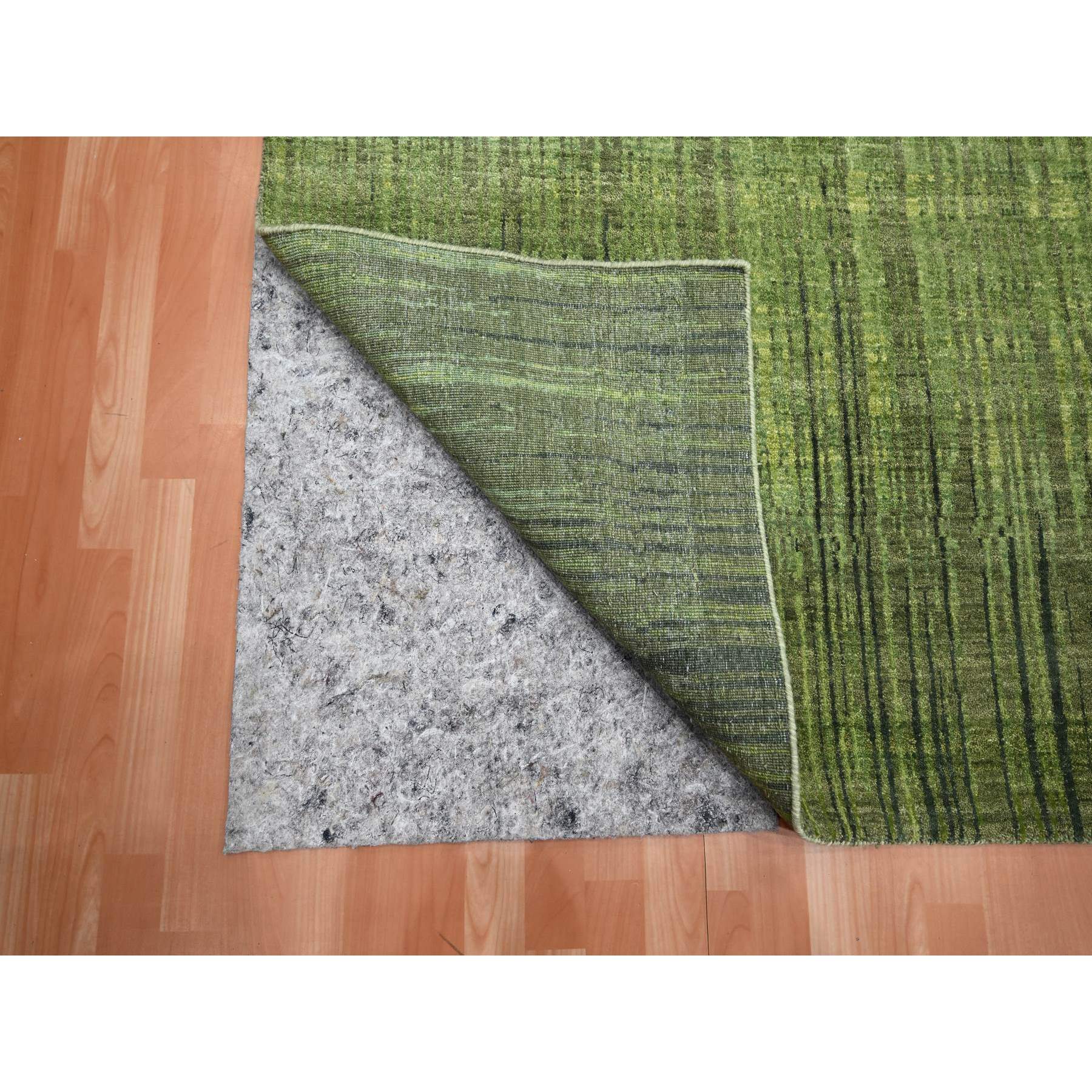 9'x12'3" Moss Green, Vertical Ombre Design, Hand Knotted, Soft and Vibrant Wool, Oriental Rug Sh75482
