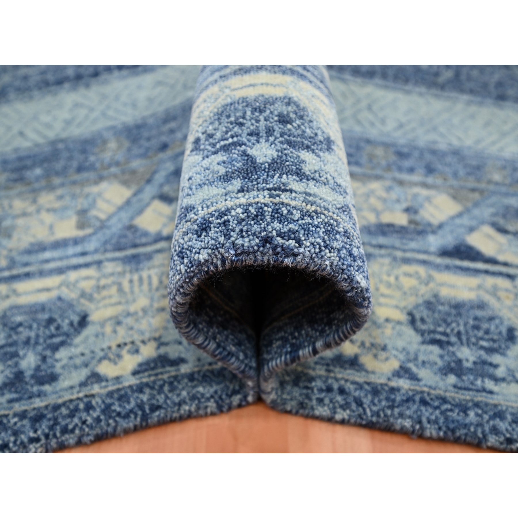 9'x12'5" Yale Blue, Pinecone Design, 100% Pure Wool, Thick and Plush, Hand Knotted Oriental Rug Sh75491