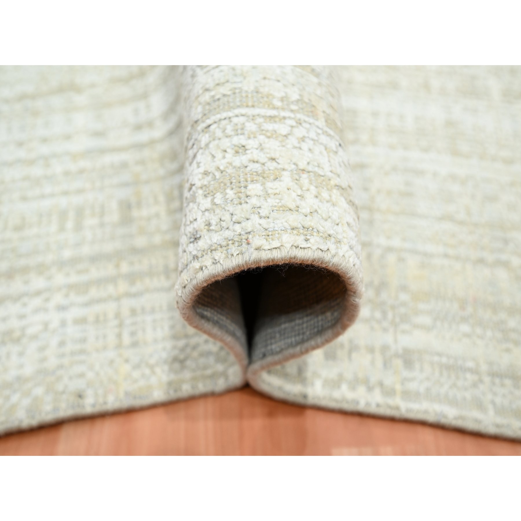 9'x12'4" Shades of Ivory, Gradation Design, Modern, Textured Wool & Pure Silk, Hand Knotted, Oriental Rug Sh75505