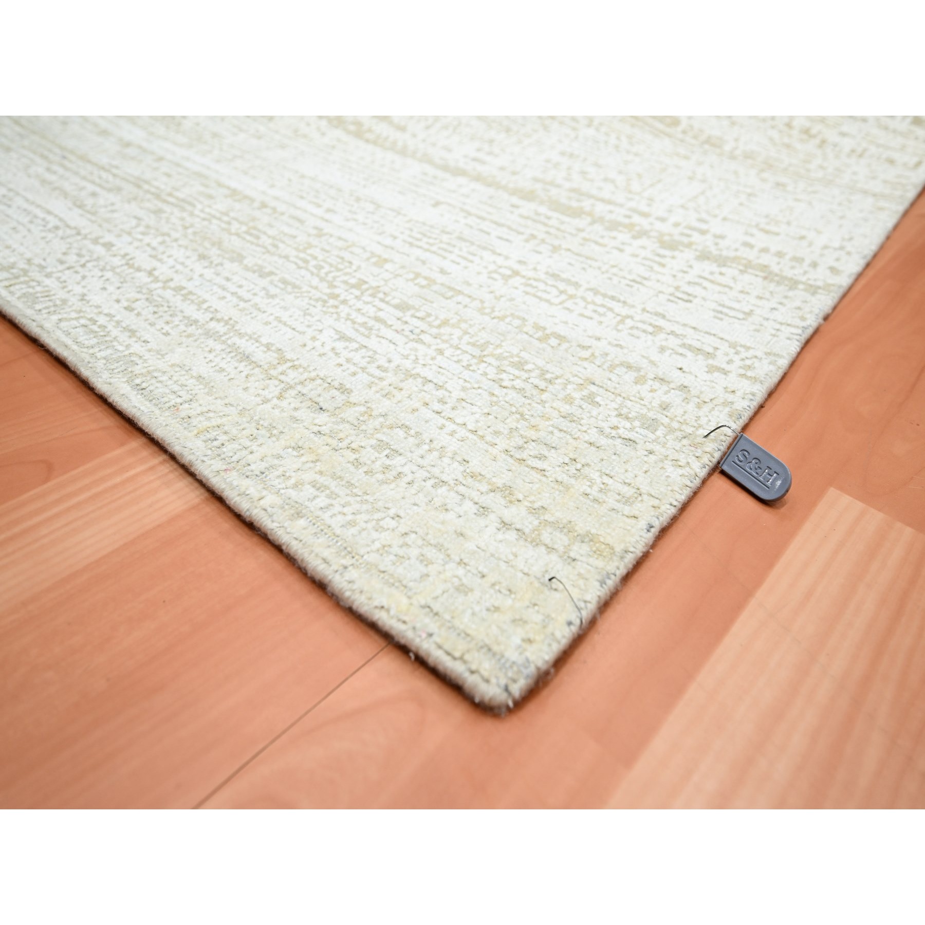 9'x12'4" Shades of Ivory, Gradation Design, Modern, Textured Wool & Pure Silk, Hand Knotted, Oriental Rug Sh75505