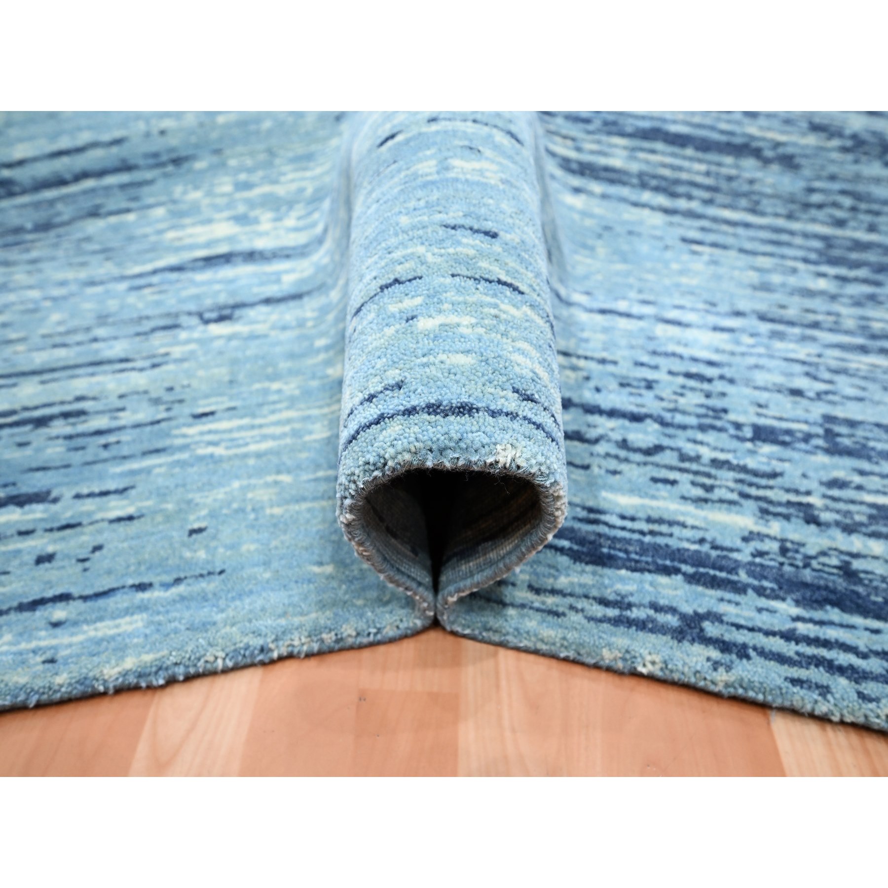 9'x12'3" Cerulean Blue, Pure Wool, Horizontal Ombre Design, Densely Woven, Hand Knotted, Oriental Rug Sh75518