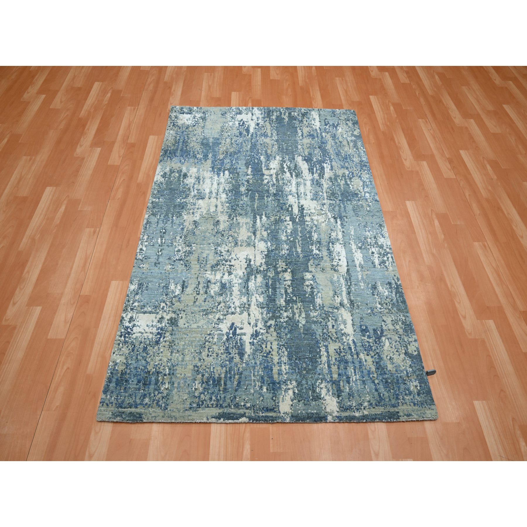 4'1"x6'2" Sapphire Blue, Hand Knotted, Abstract Design, Denser Weave, Hi-Low Pile, Wool and Real Silk, Oriental Rug Sh75535