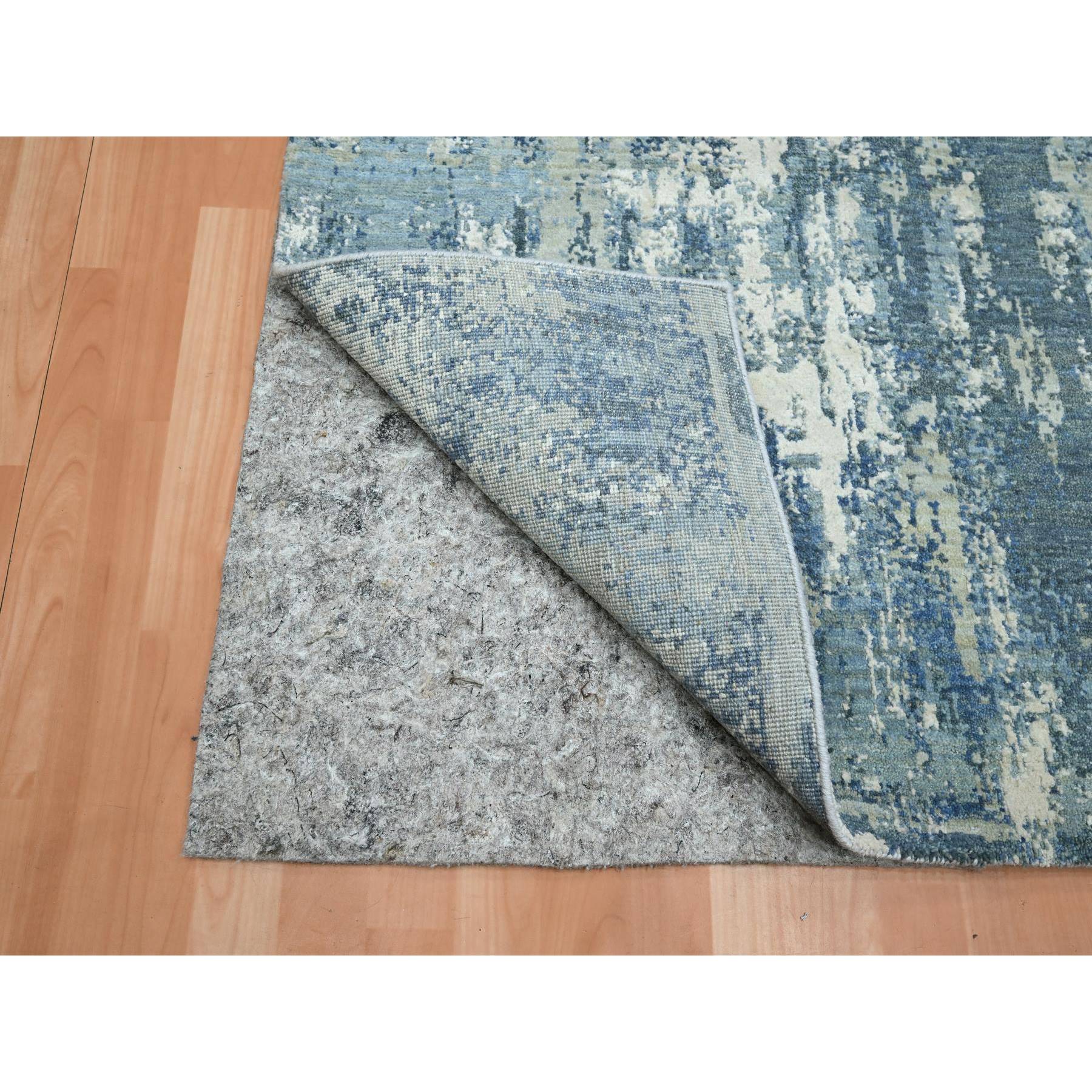 4'1"x6'2" Sapphire Blue, Hand Knotted, Abstract Design, Denser Weave, Hi-Low Pile, Wool and Real Silk, Oriental Rug Sh75535