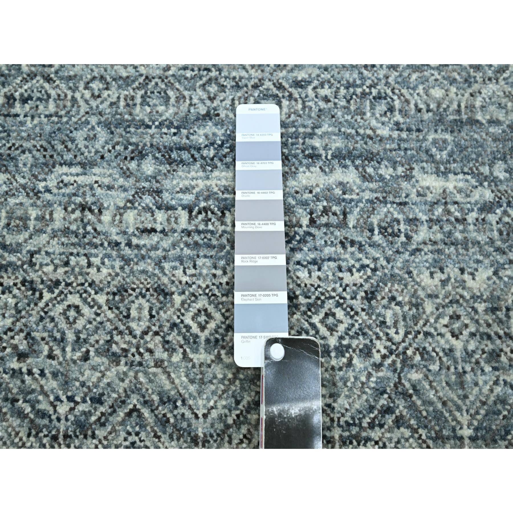 9'x12'2" Griffin Gray, Kohinoor Herat Pattern, Small Geometric Repetitive Diamond Design, Pure Wool, Soft to the Touch, Hand Knotted, Oriental Rug Sh75543