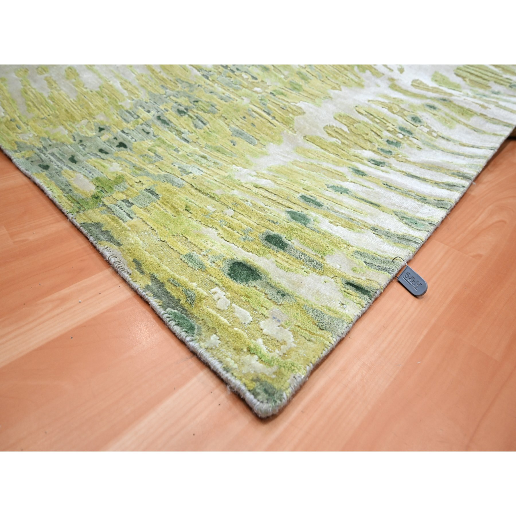 9'x12'2" Shades of Green, Crocodile Safari Design, 100% Silk, Densely Woven, Hand Knotted, Oriental Rug Sh75551