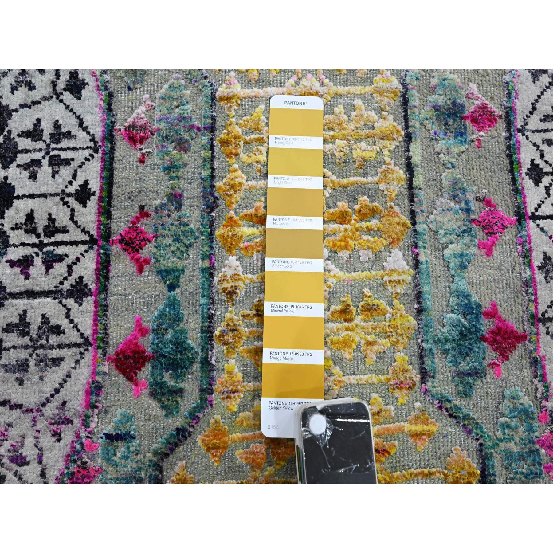 8'1"x8'1" Pastel Yellow with Pink, Mamluk Design, Sari Silk with Textured Wool, Hand Knotted, Round, Oriental Rug Sh75552