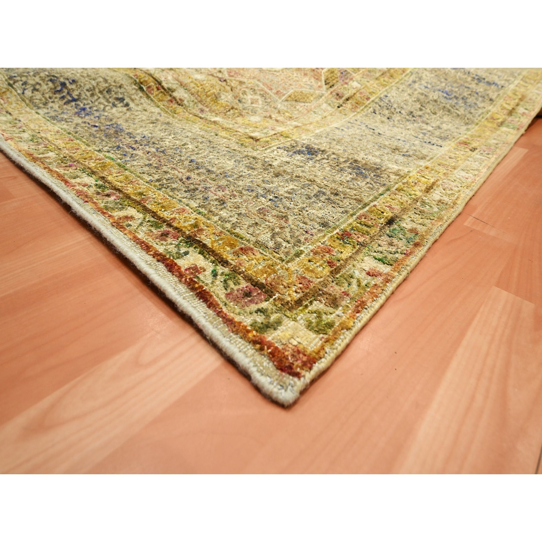 10'x13'9" Greenish Yellow, Mamluk with Large Medallion Design, Pure Silk with Textured Wool, Hand Knotted, Oriental Rug Sh75566