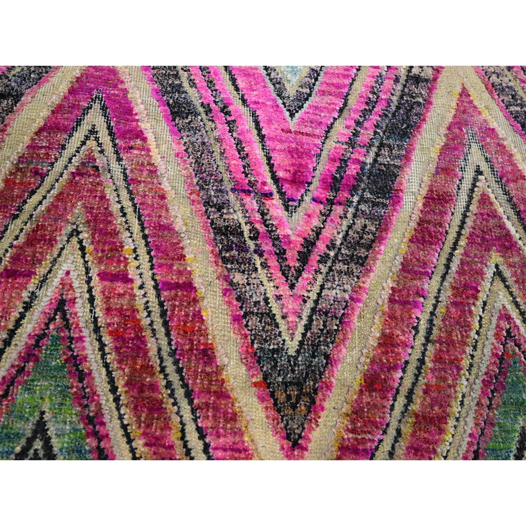 11'9"x11'9" Fuscia Pink, Colorful Chevron Design, Hand Knotted, Sari Silk with Textured Wool, Round, Oriental Rug Sh75567