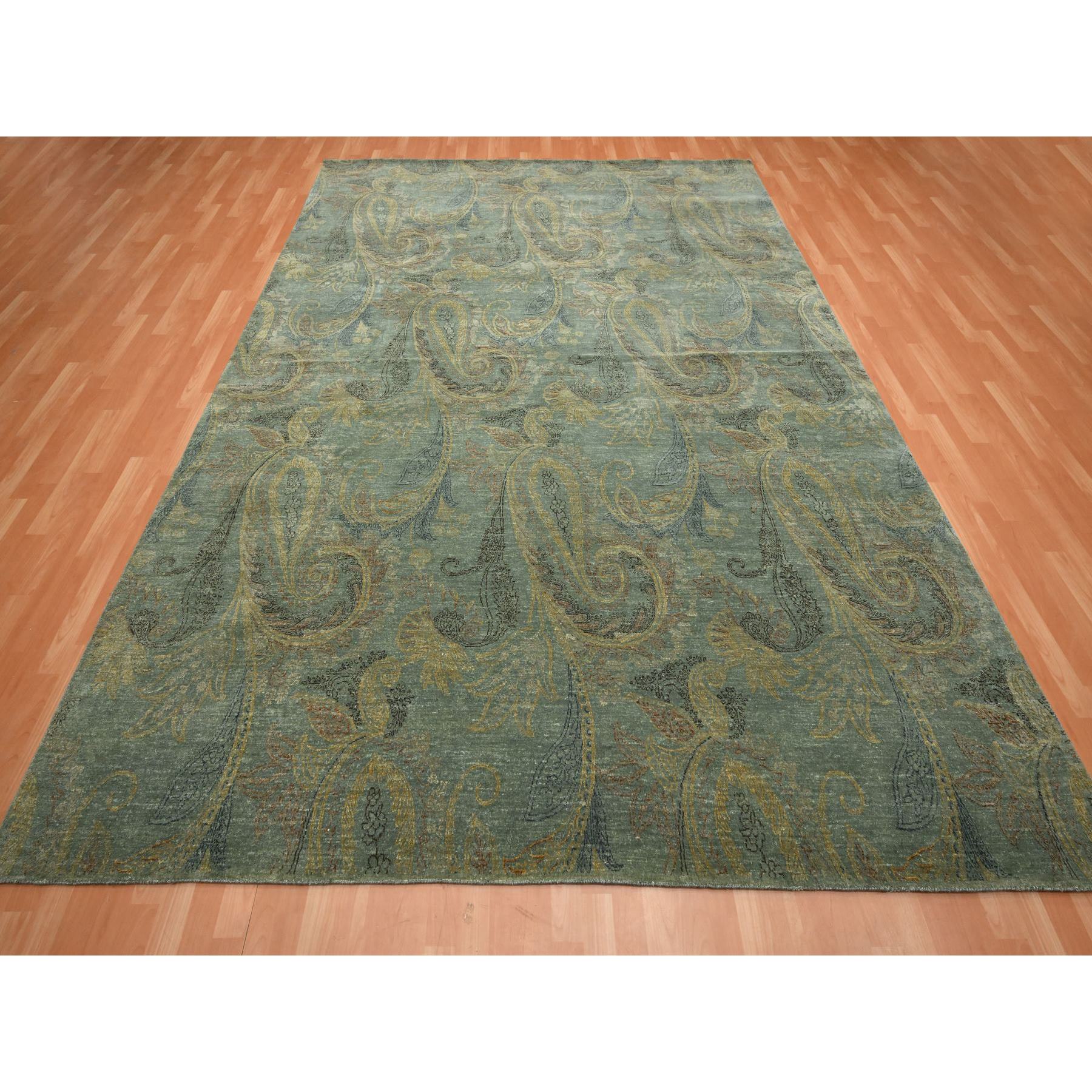 9'x11'8" Hedge Green with Gold, Paisley Design, Wool & Silk, Soft to the Touch, Hand Knotted, Oriental Rug Sh75569