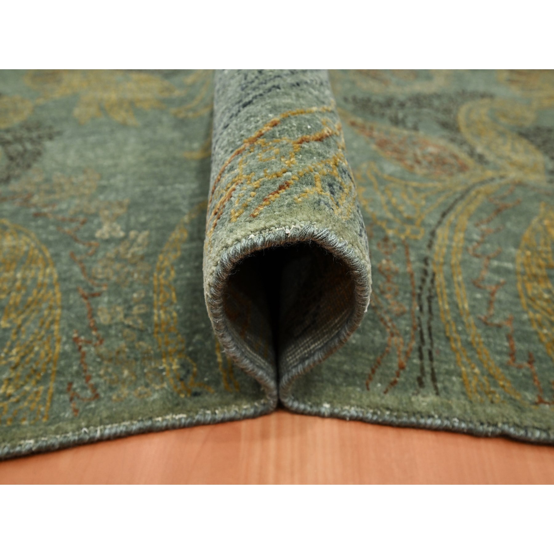 9'x11'8" Hedge Green with Gold, Paisley Design, Wool & Silk, Soft to the Touch, Hand Knotted, Oriental Rug Sh75569