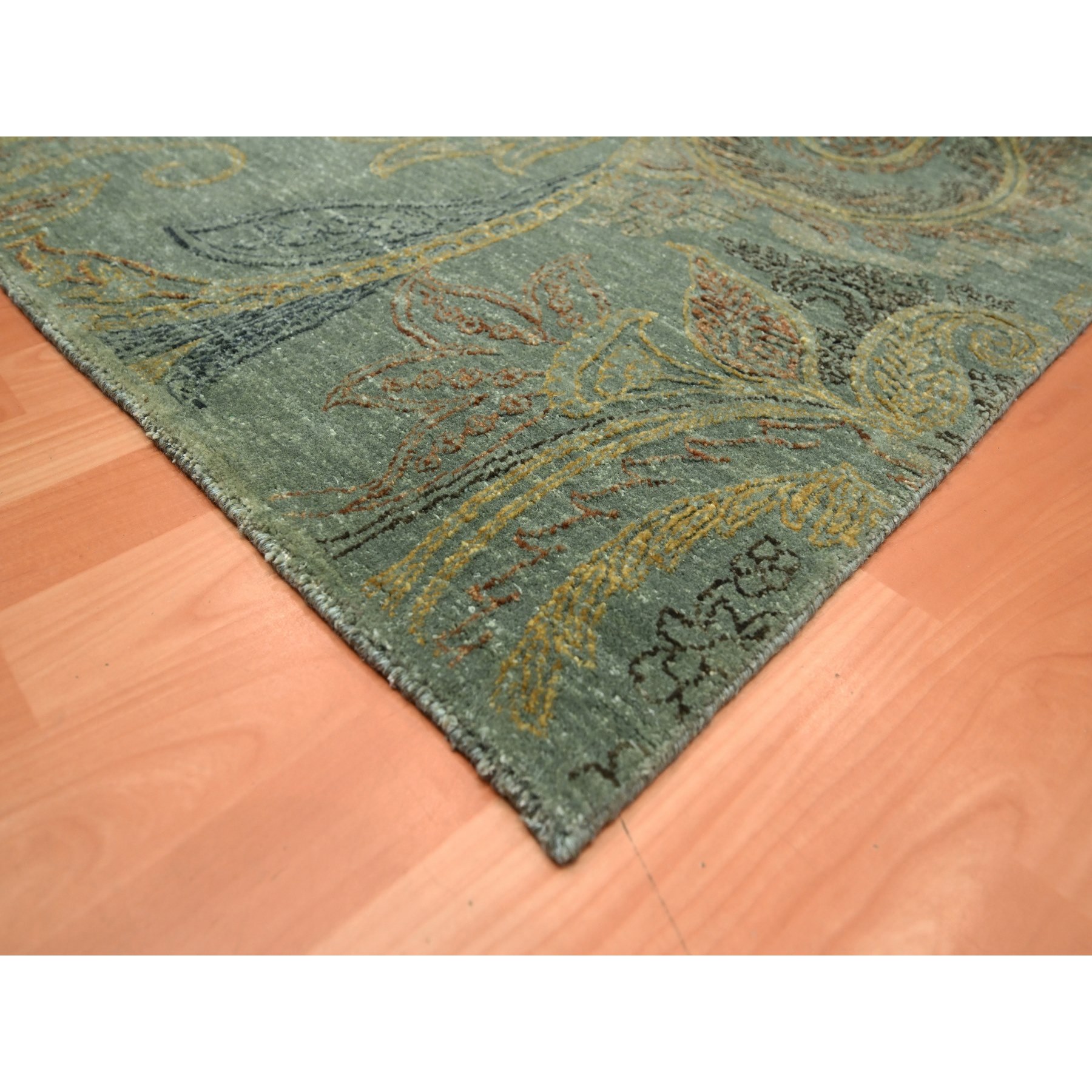 9'x11'8" Hedge Green with Gold, Paisley Design, Wool & Silk, Soft to the Touch, Hand Knotted, Oriental Rug Sh75569