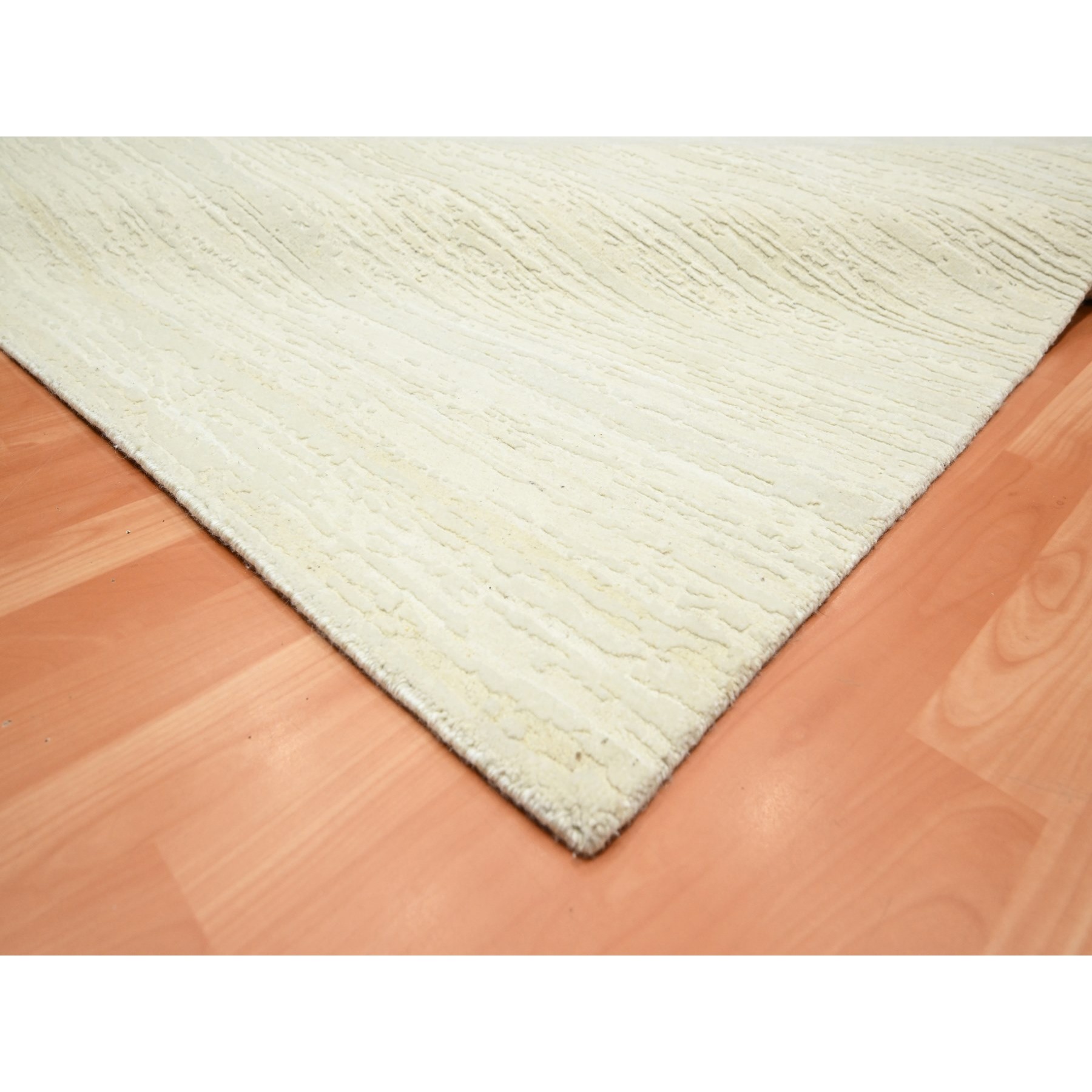 9'x11'10" Chiffon White, Plain Solid Design, Textured Wool, Hi-Low Pile, Hand Knotted, Oriental Rug Sh75570