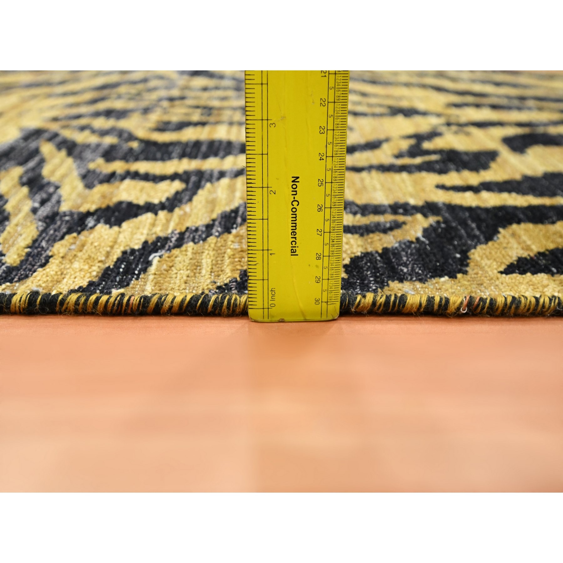 2'6"x12' Jade Black wih Gold, Tiger Skin Design, 100% Textured Wool, Hand Knotted, Runner, Oriental Rug Sh75574