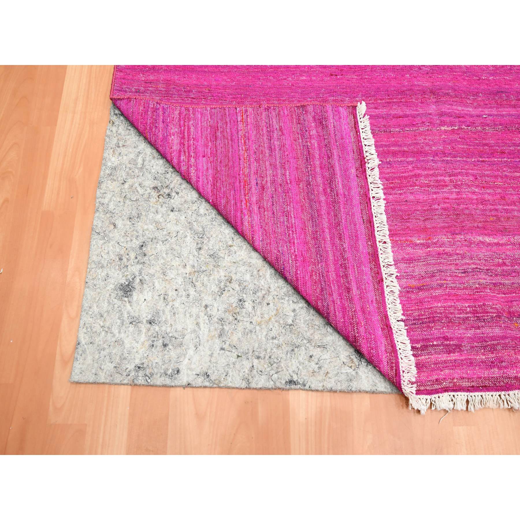 9'1"x11'7" Hot Pink, Sari Silk, Solid Design Kilim, Flat Weave, Hand Woven, Oriental Rug Sh75577