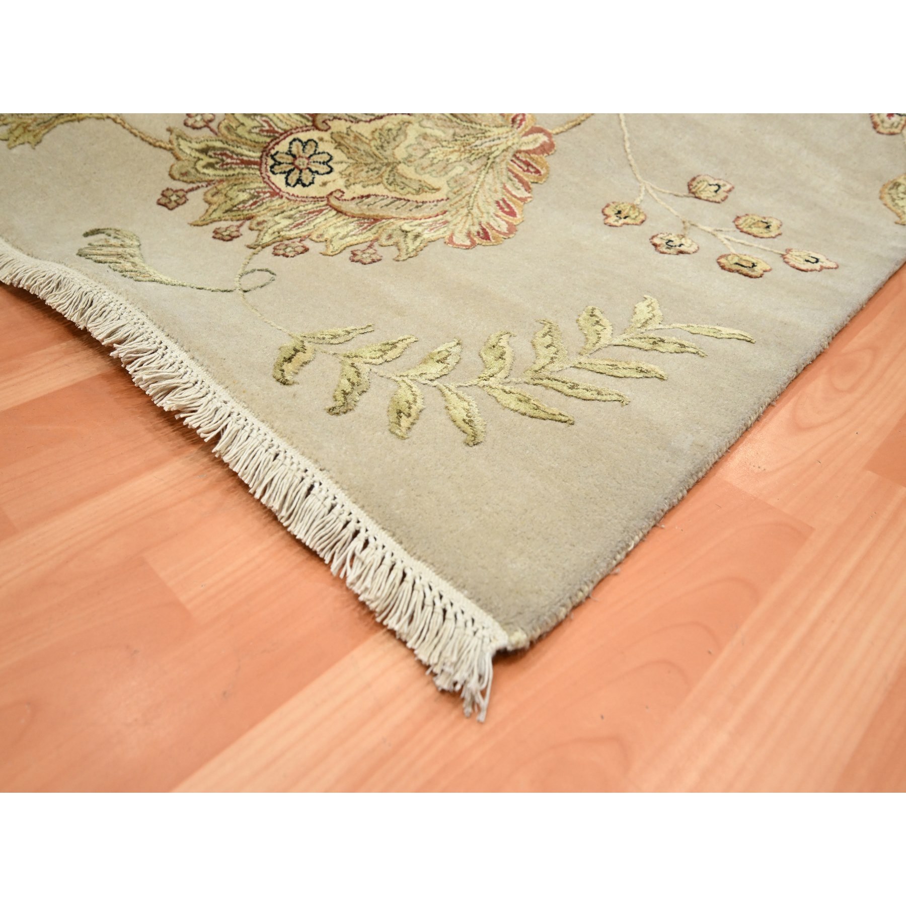 8'x9'9" Linen White, Borderless Botanical Design, Half Wool and Half Silk, Densely Woven, Soft Pile, Hand Knotted, Oriental Rug Sh75588