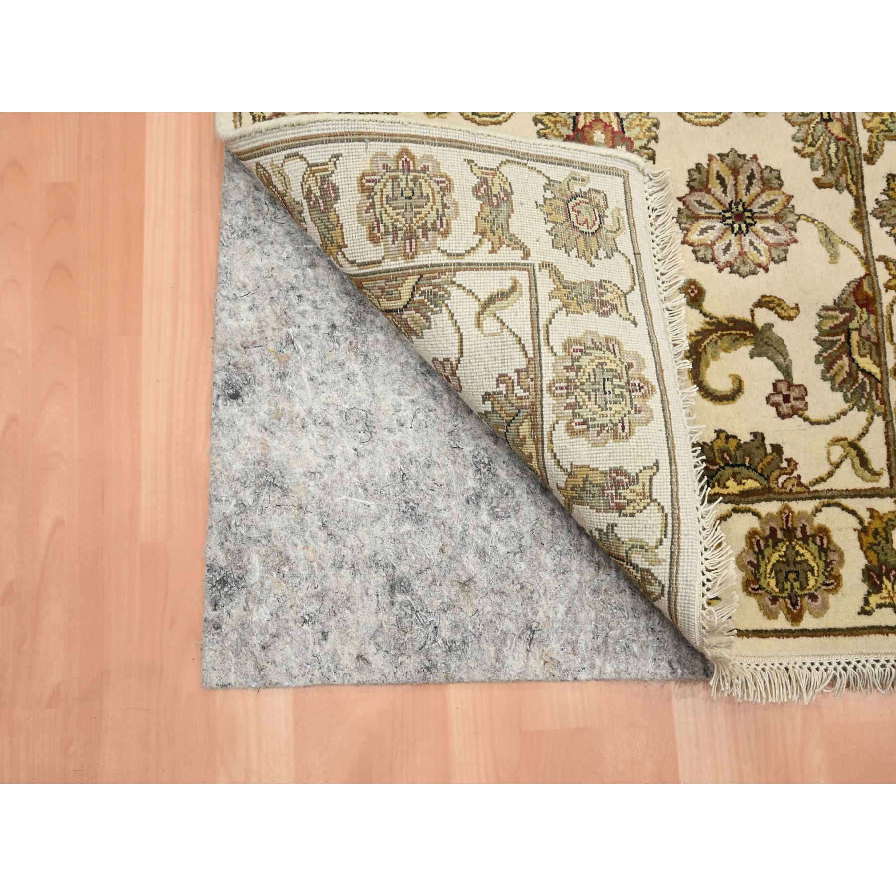 2'7"x8'3" Linen White, Rajasthan with All Over Leaf Design, Hand Knotted, Thick and Plush, Soft Pile, Wool and Silk, Runner, Oriental Rug Sh75623