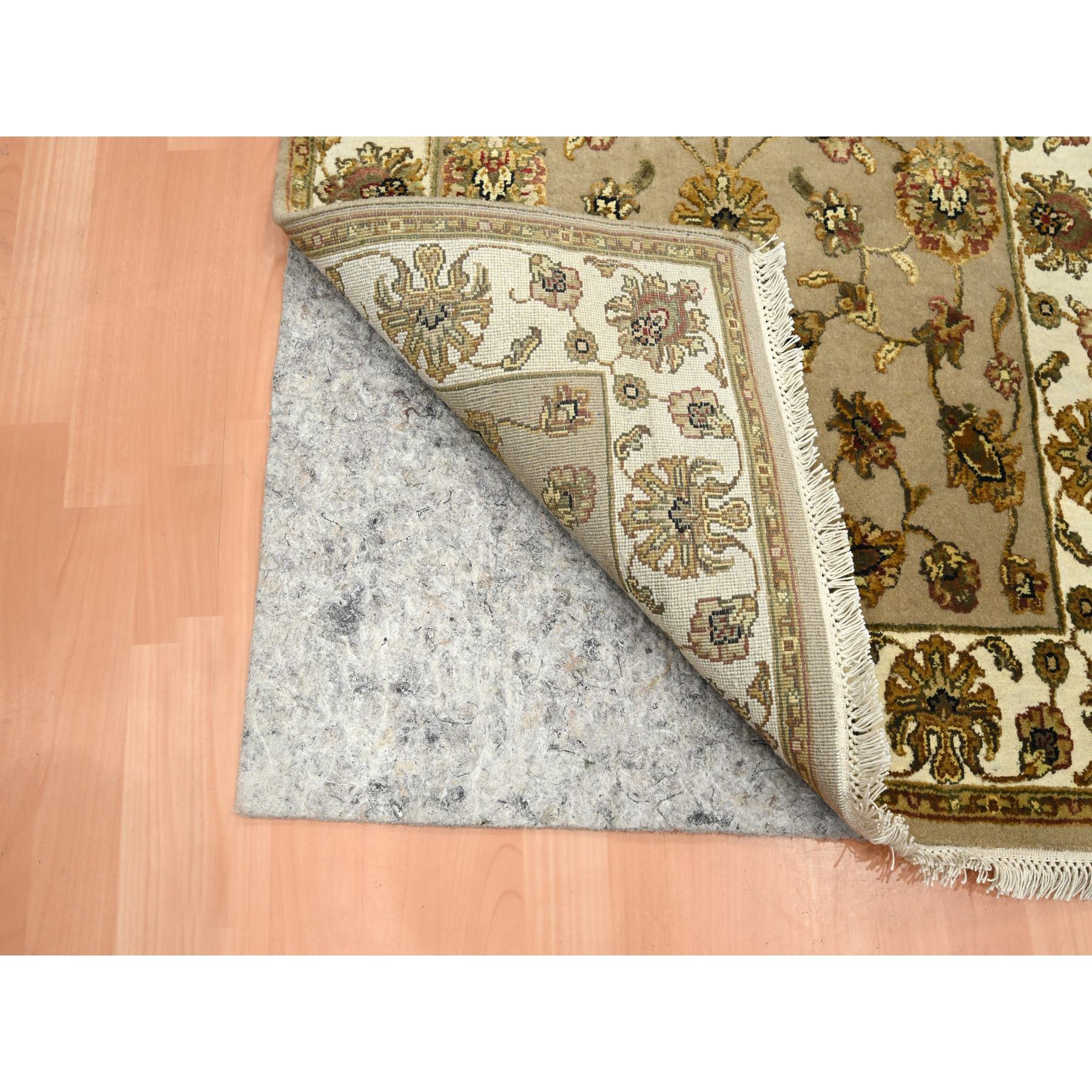 3'x5' Ecru Brown, Rajasthan with All Over Leaf Design, Hand Knotted, Soft Pile, Wool and Silk, Thick and Plush, Oriental Rug Sh75628