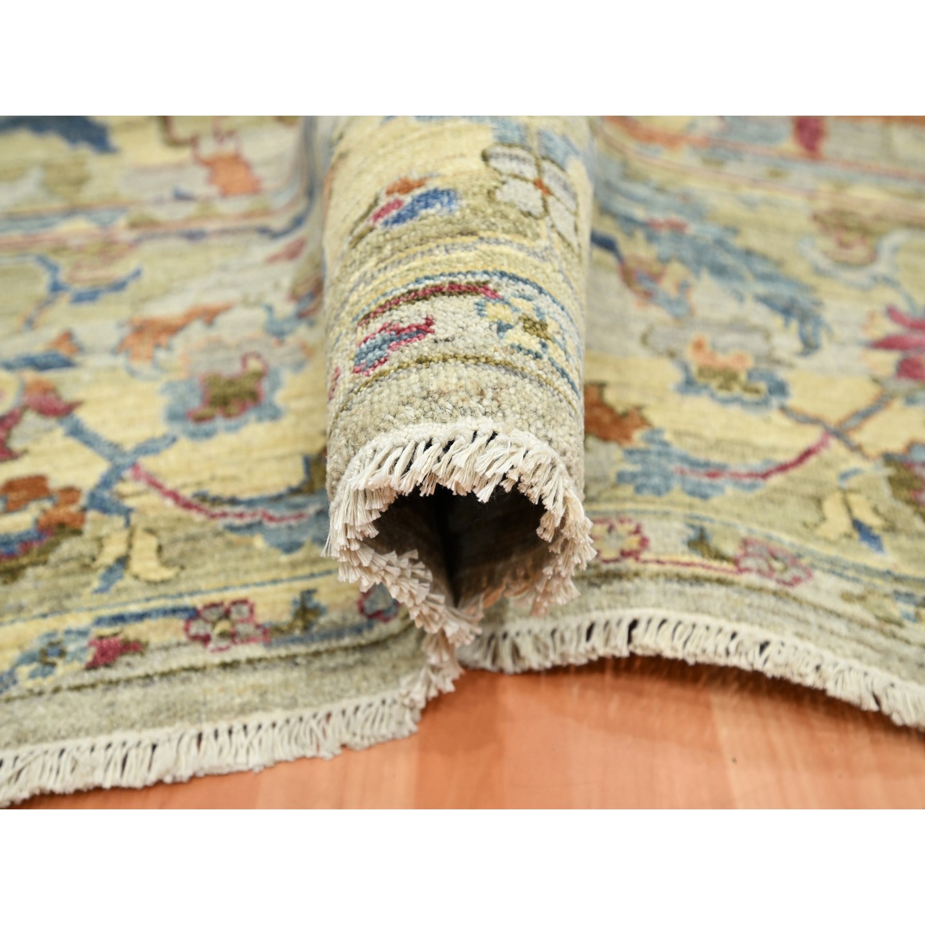 9'x12'2" Macaroon Yellow, Ziegler Mahal Design with Distinct Abrash, Sheared Low, Vegetable Dyes, 100% Wool, Hand Knotted, Oriental Rug Sh75634