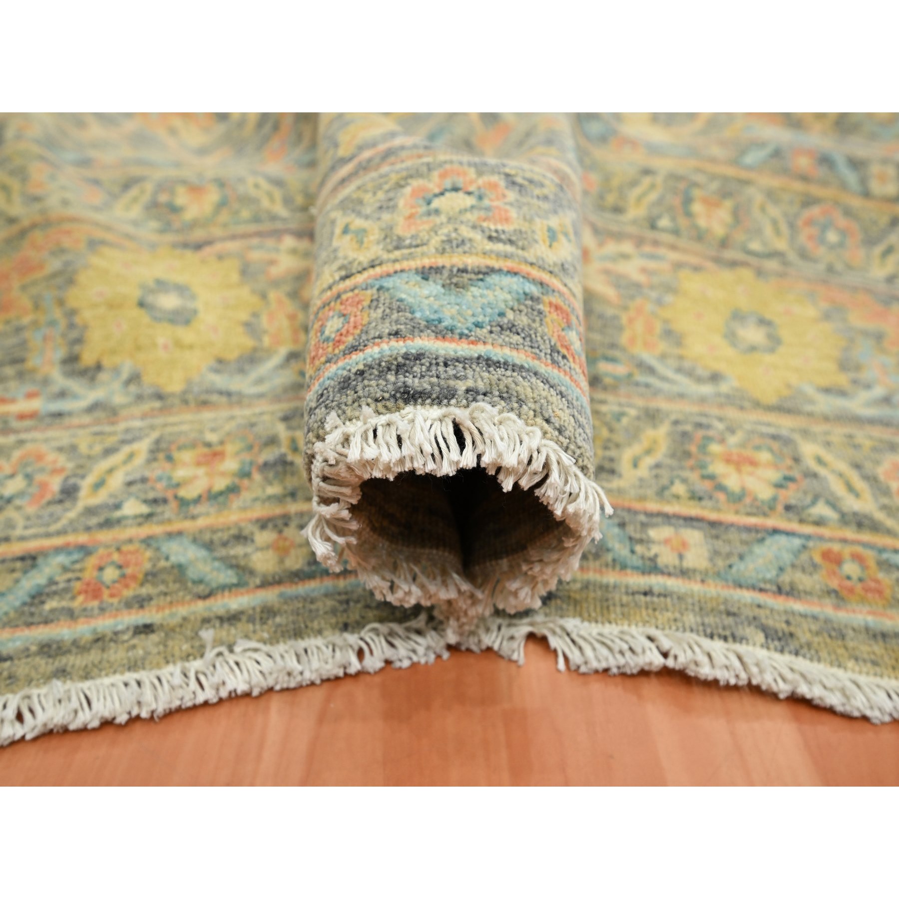 9'x12'1" Anchor Gray, Ziegler Mahal with Intricate Design, Shaved Low, 100% Wool, Hand Knotted, Vegetable Dyes, Oriental Rug Sh75636